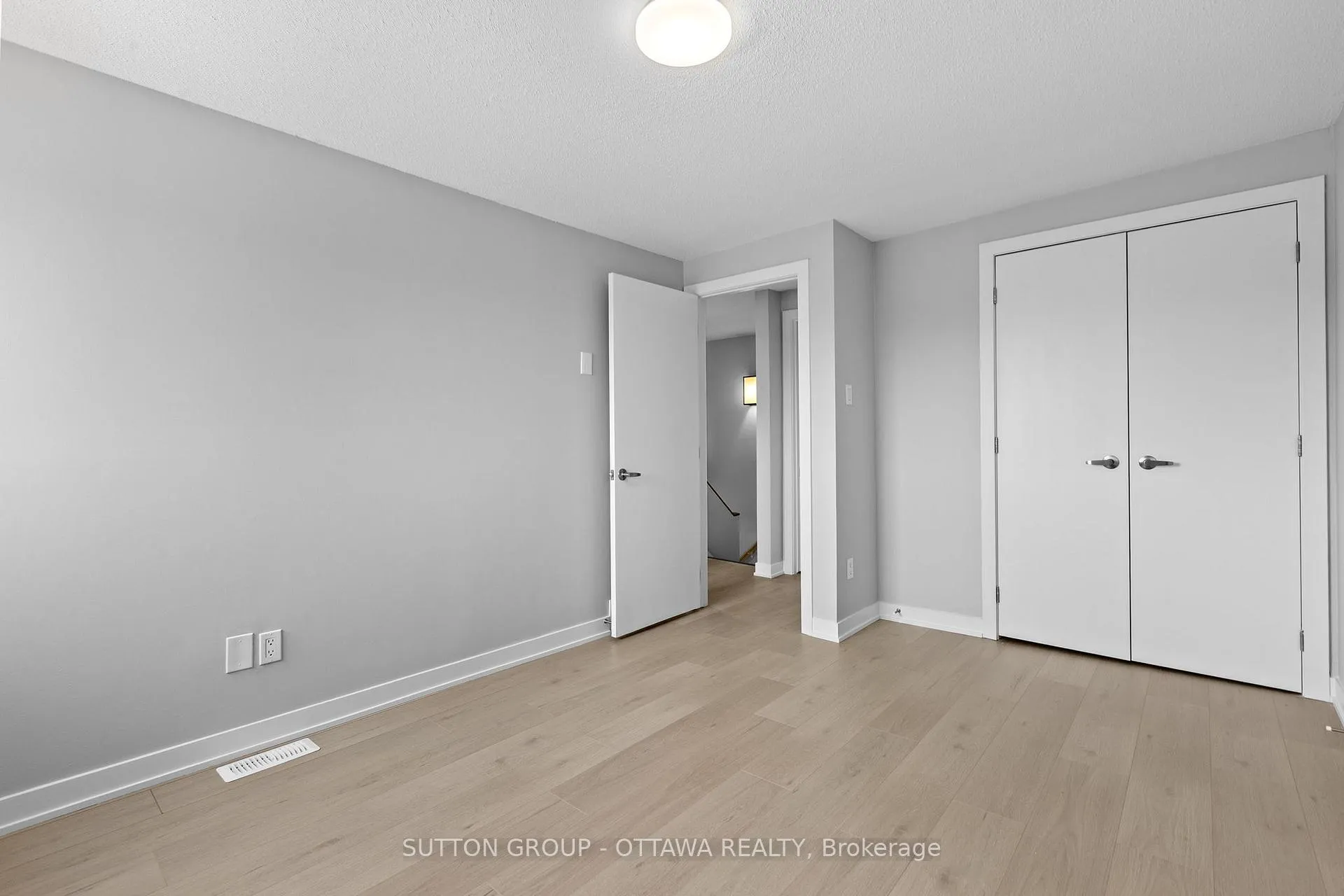 Photo 14 of Unit 68, 2939 Fairlea Crescent, Ottawa, Heron Gate/Industrial Park — HOMEH