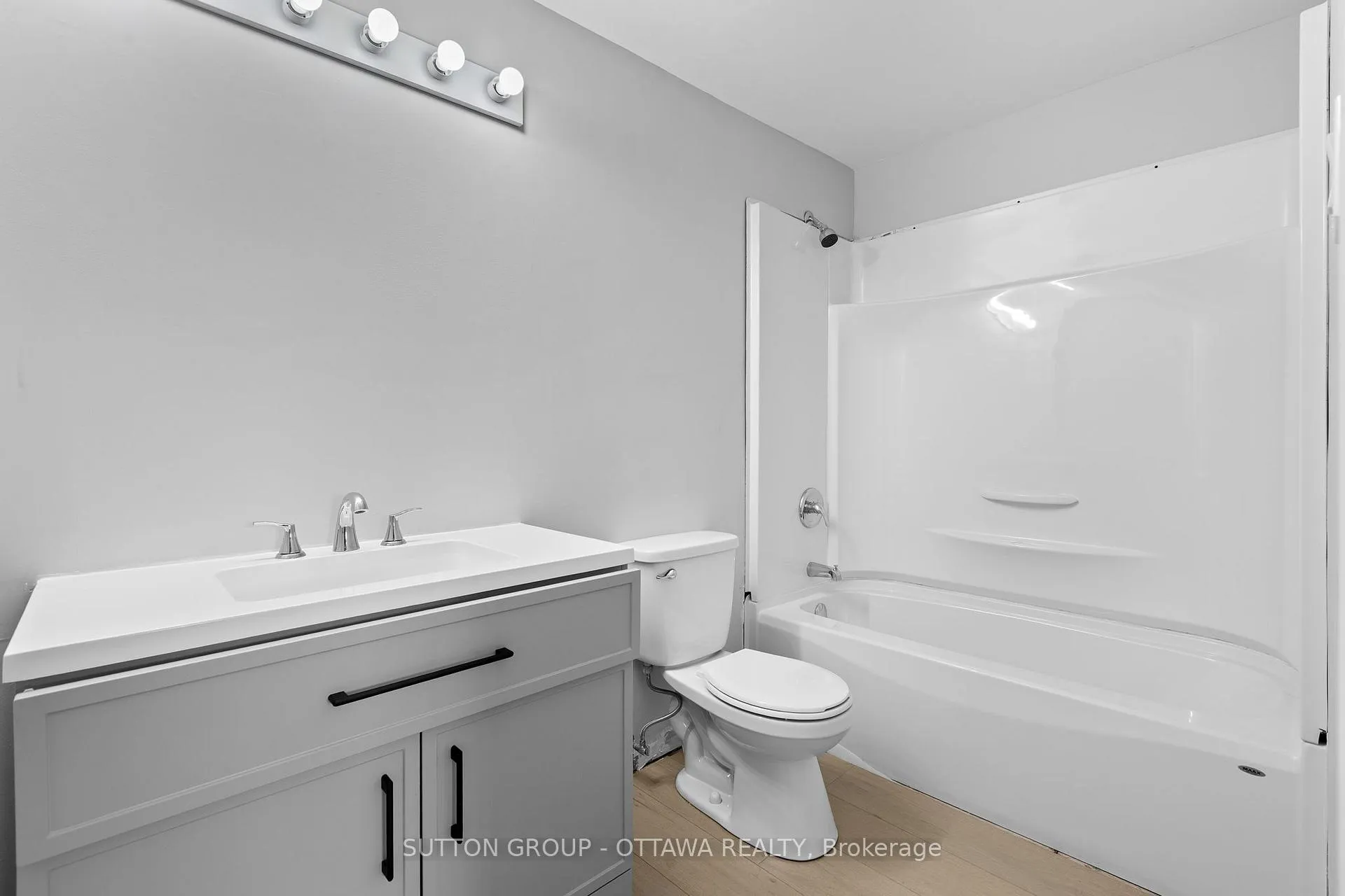 Photo 17 of Unit 68, 2939 Fairlea Crescent, Ottawa, Heron Gate/Industrial Park — HOMEH