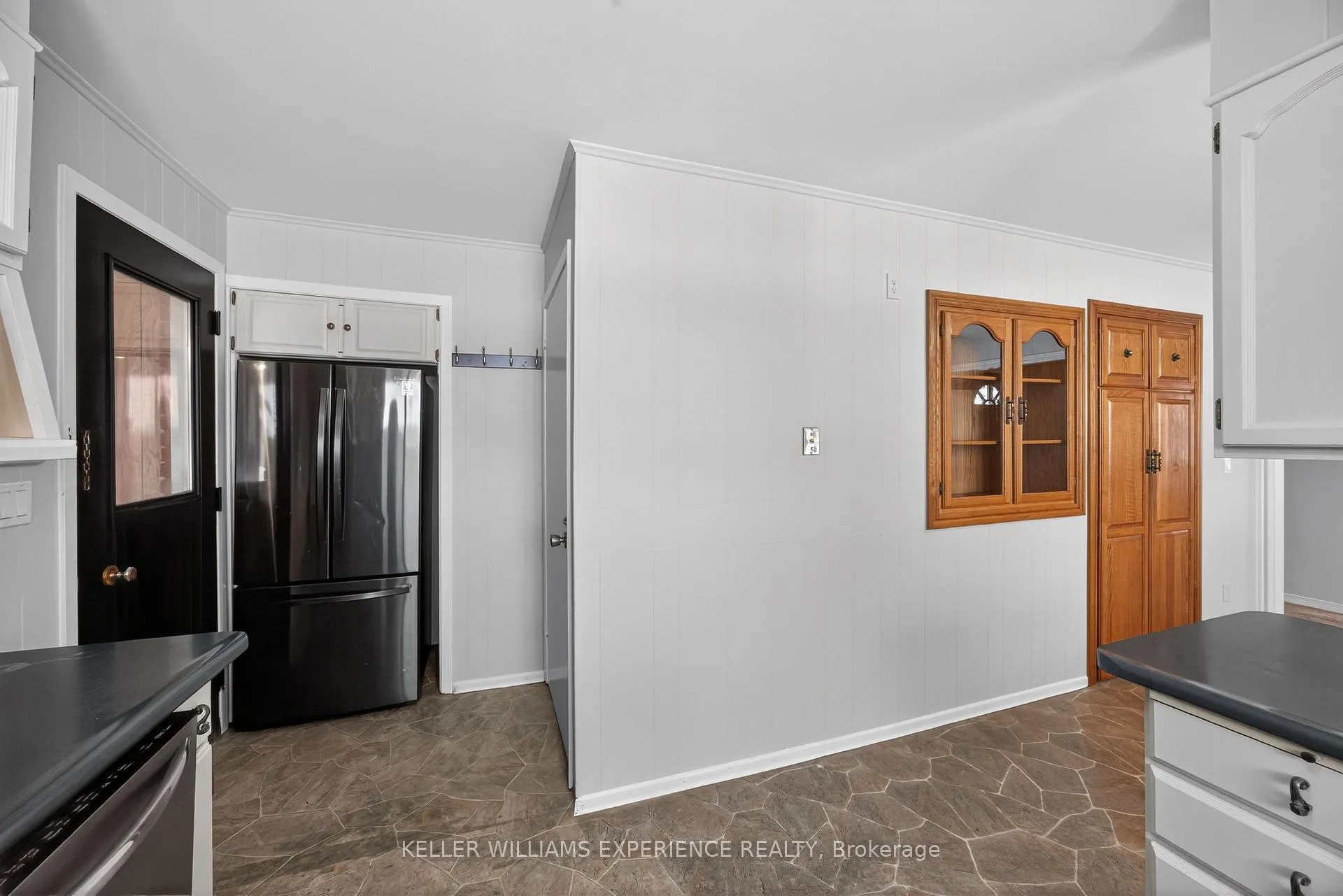 Photo 4 of 1130 Baseline Road S, Tiny, Rural Tiny — HOMEH