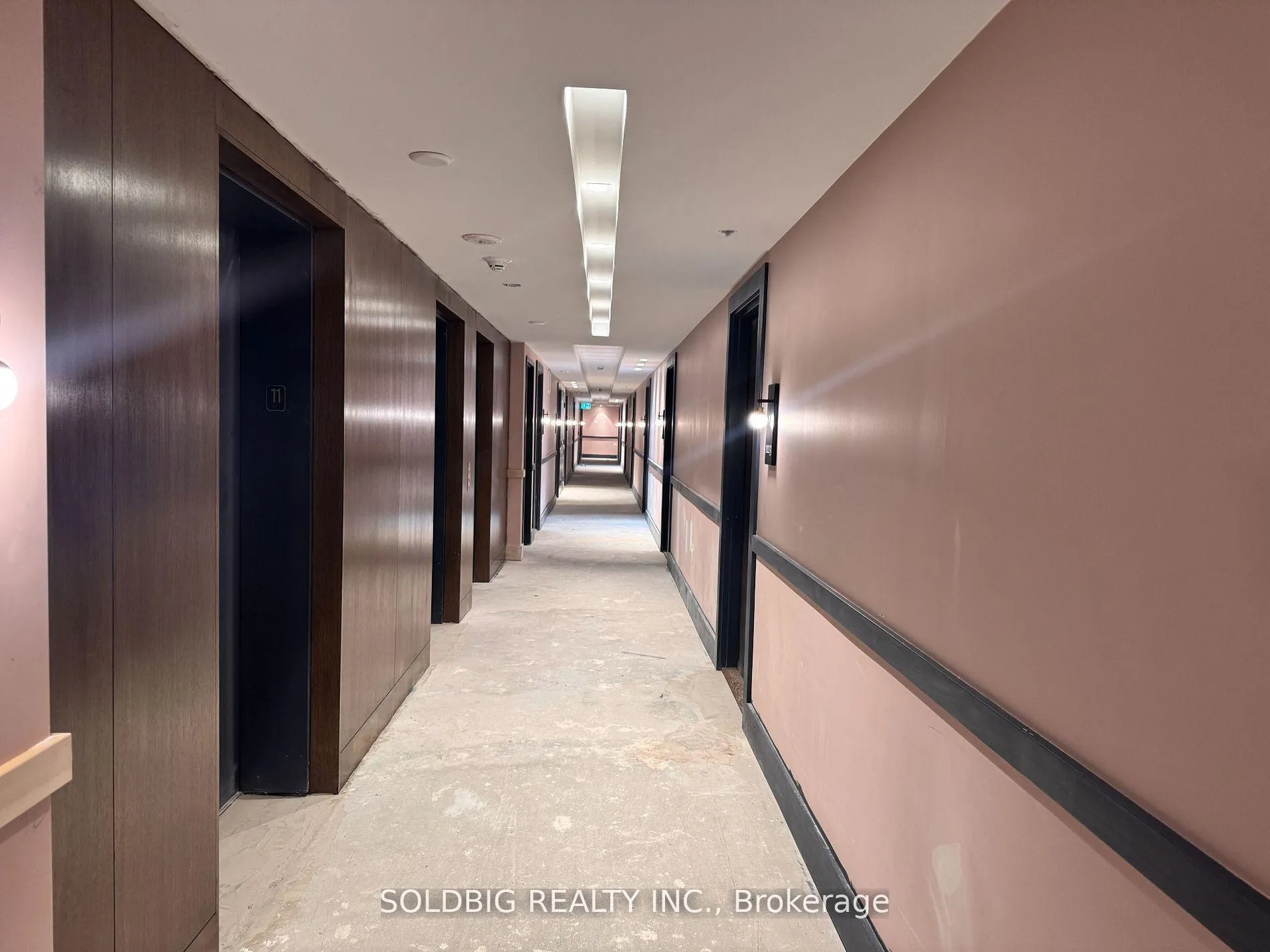Photo 1 of Unit 1117, 2782 Barton Street E, Hamilton, Riverdale — HOMEH