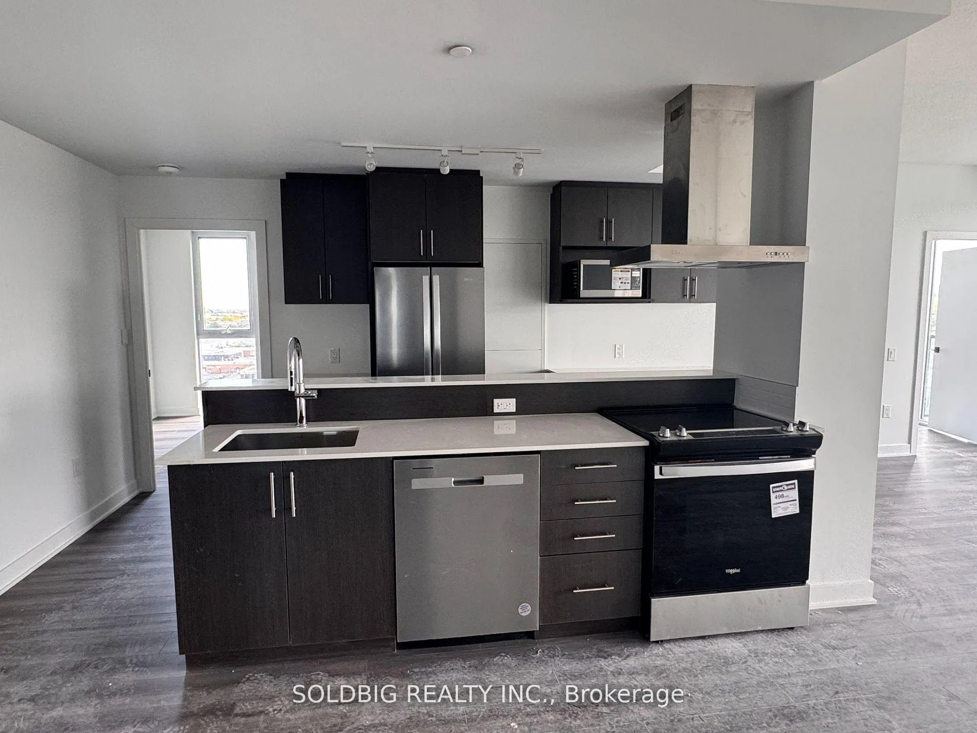 Photo 3 of Unit 1117, 2782 Barton Street E, Hamilton, Riverdale — HOMEH