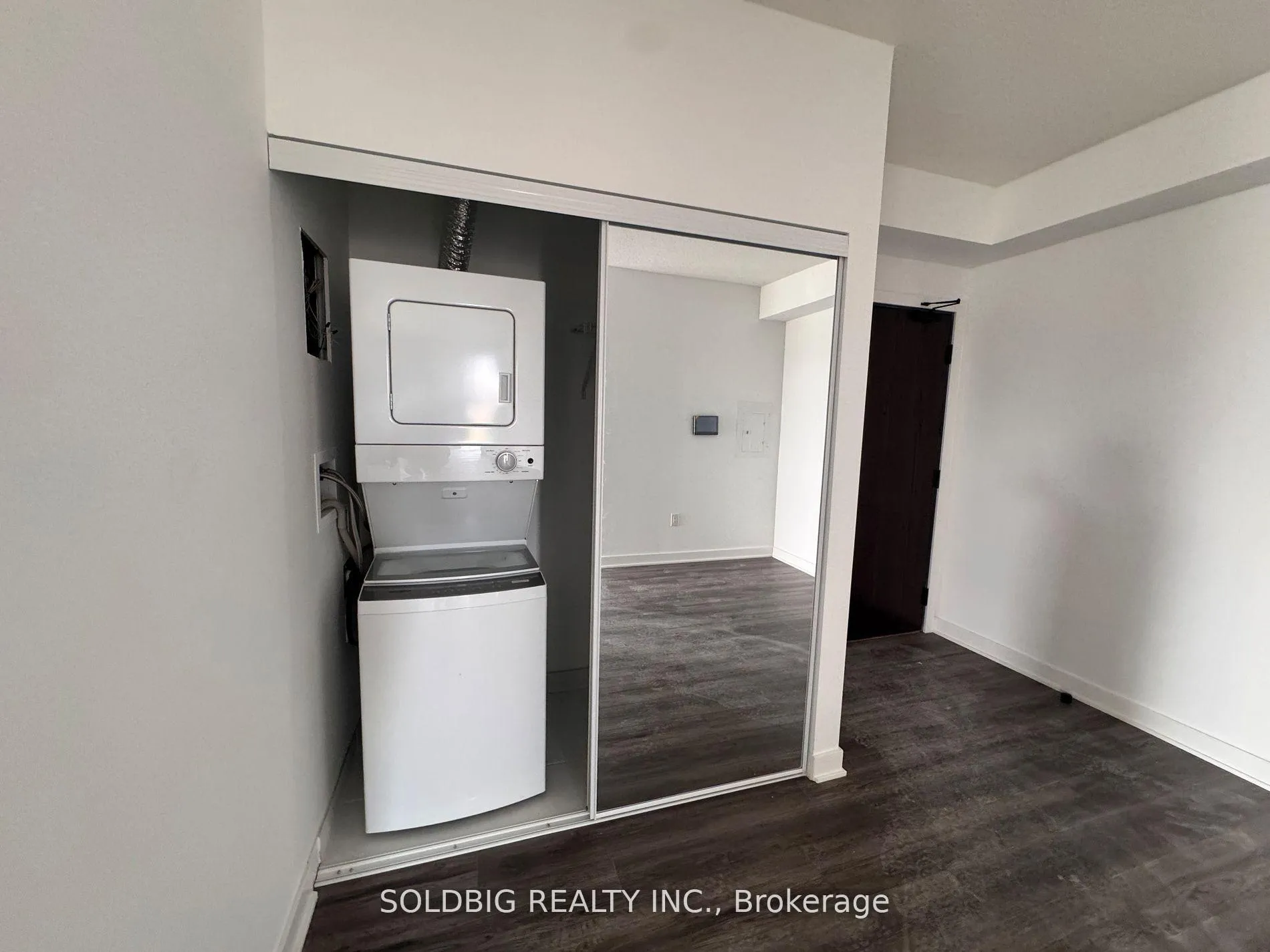 Photo 16 of Unit 1117, 2782 Barton Street E, Hamilton, Riverdale — HOMEH