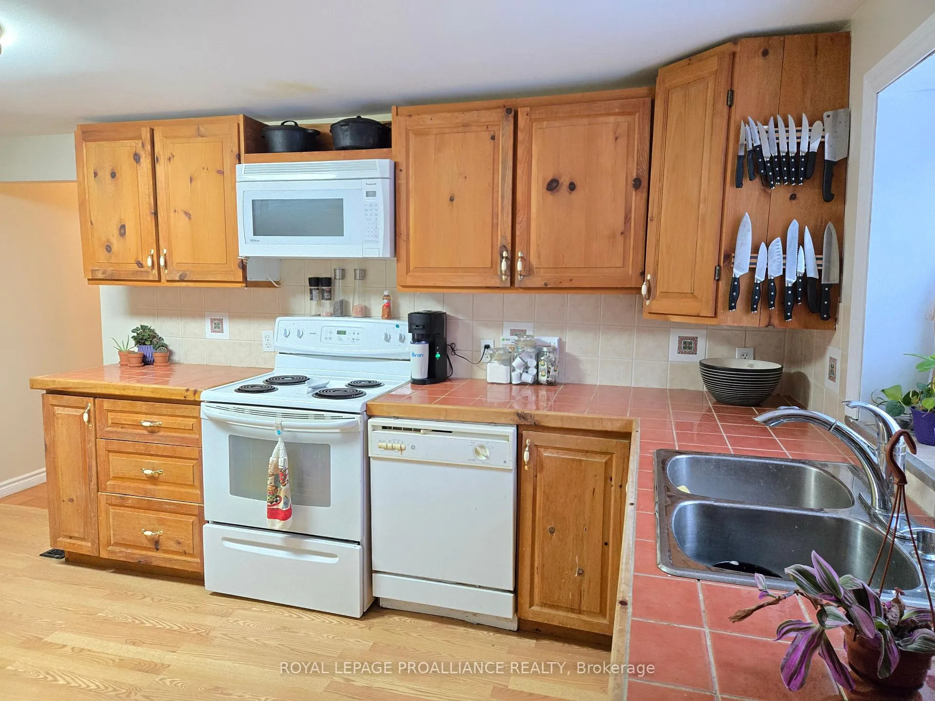 Photo 2 of 118 Hubbs Road, Prince Edward County, Ameliasburg Ward — HOMEH