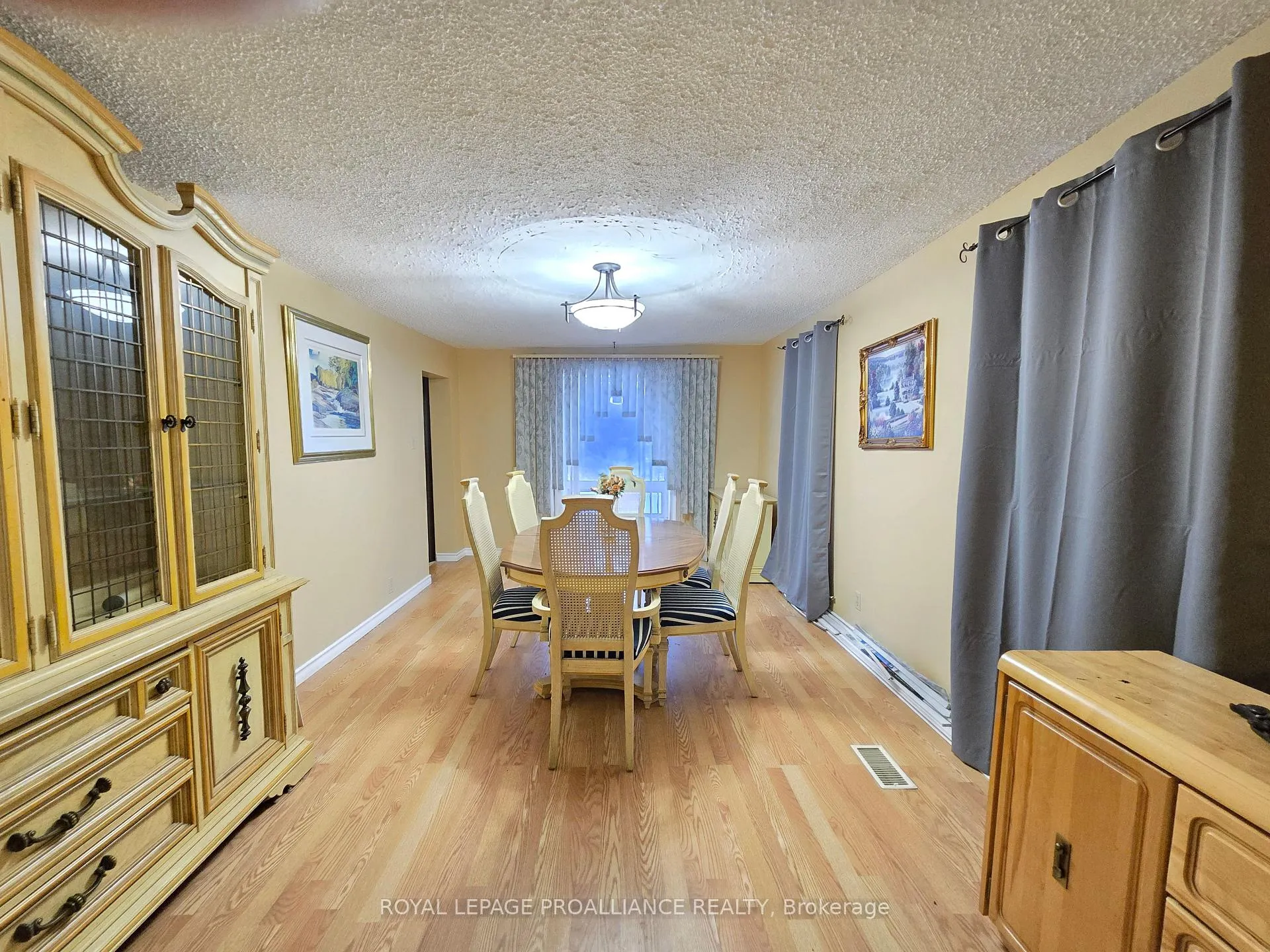 Photo 4 of 118 Hubbs Road, Prince Edward County, Ameliasburg Ward — HOMEH