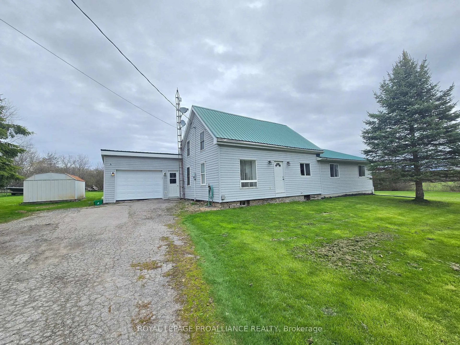Photo 21 of 118 Hubbs Road, Prince Edward County, Ameliasburg Ward — HOMEH