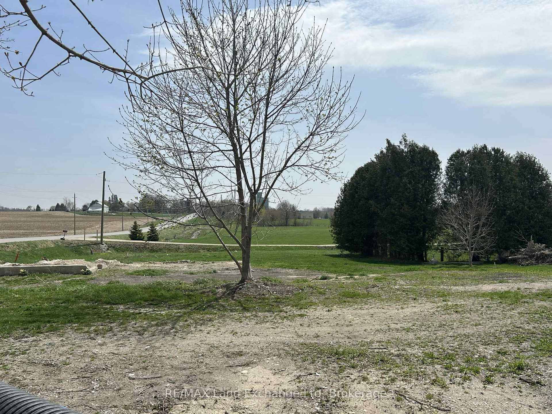 Photo 2 of 44553 Perth Line 86, Huron East, Grey — HOMEH