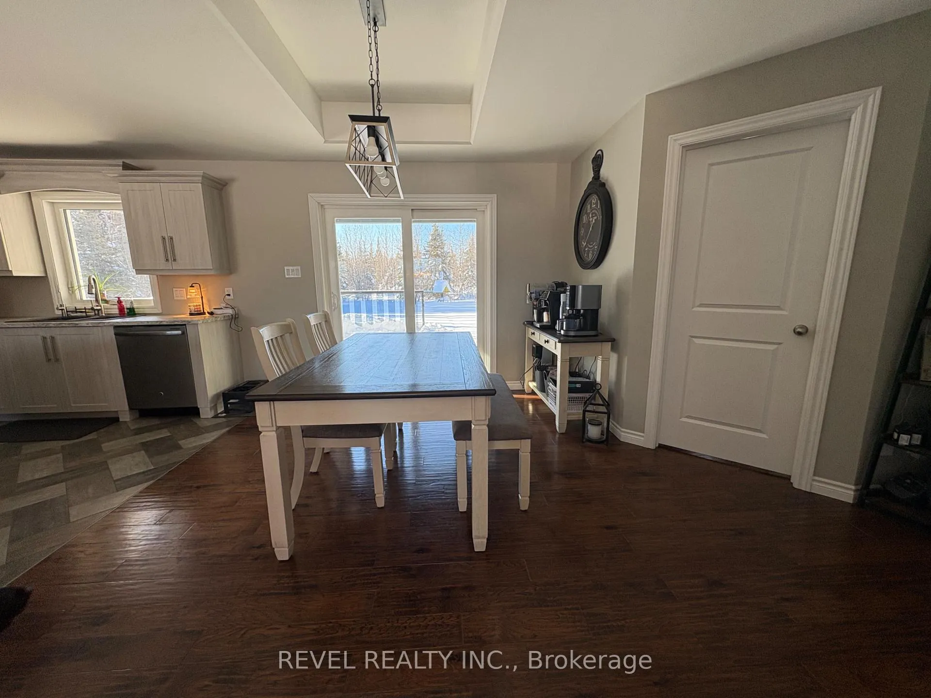 Photo 6 of 117 Wilson Road, Cochrane — HOMEH