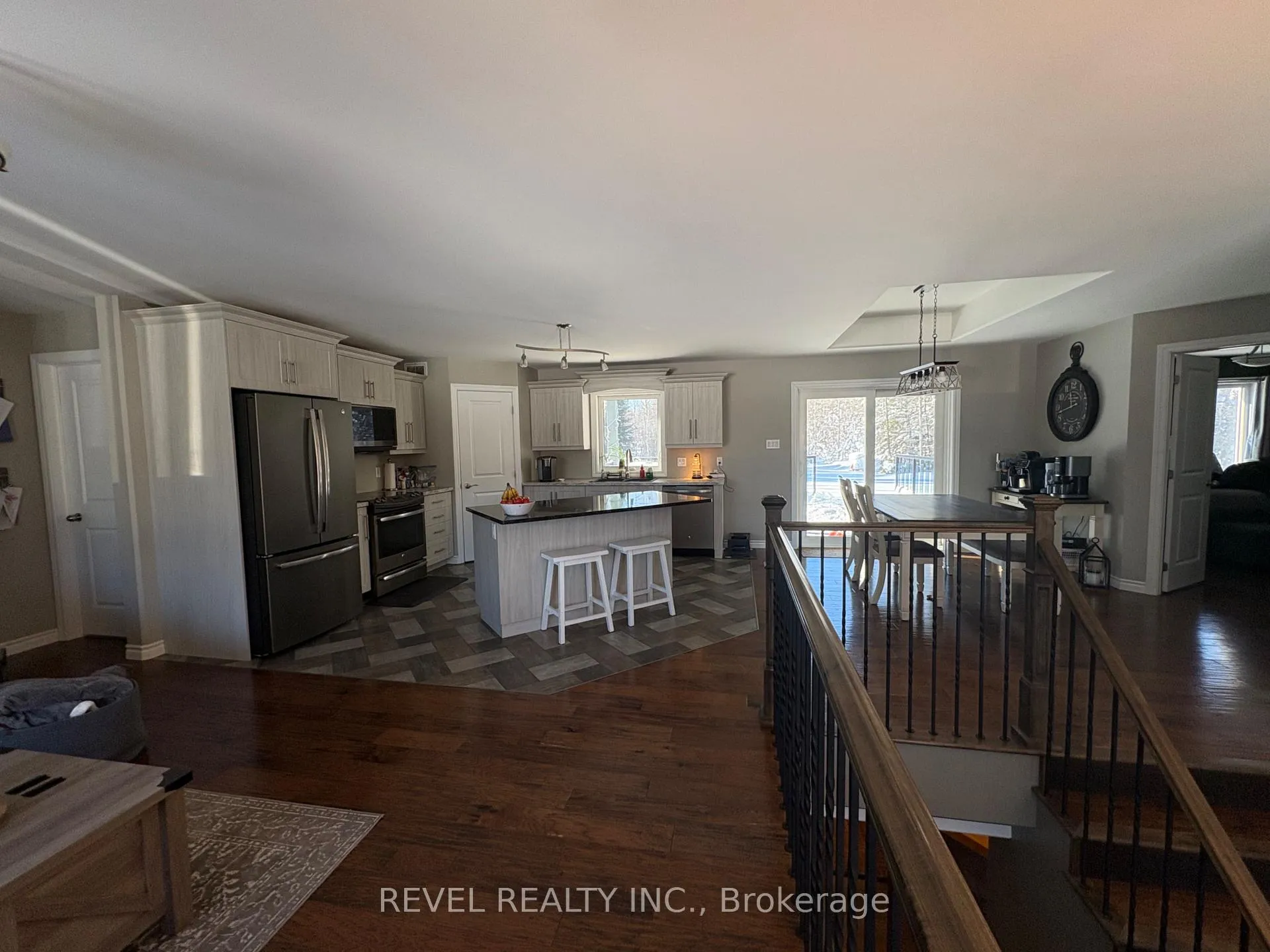 Photo 9 of 117 Wilson Road, Cochrane — HOMEH