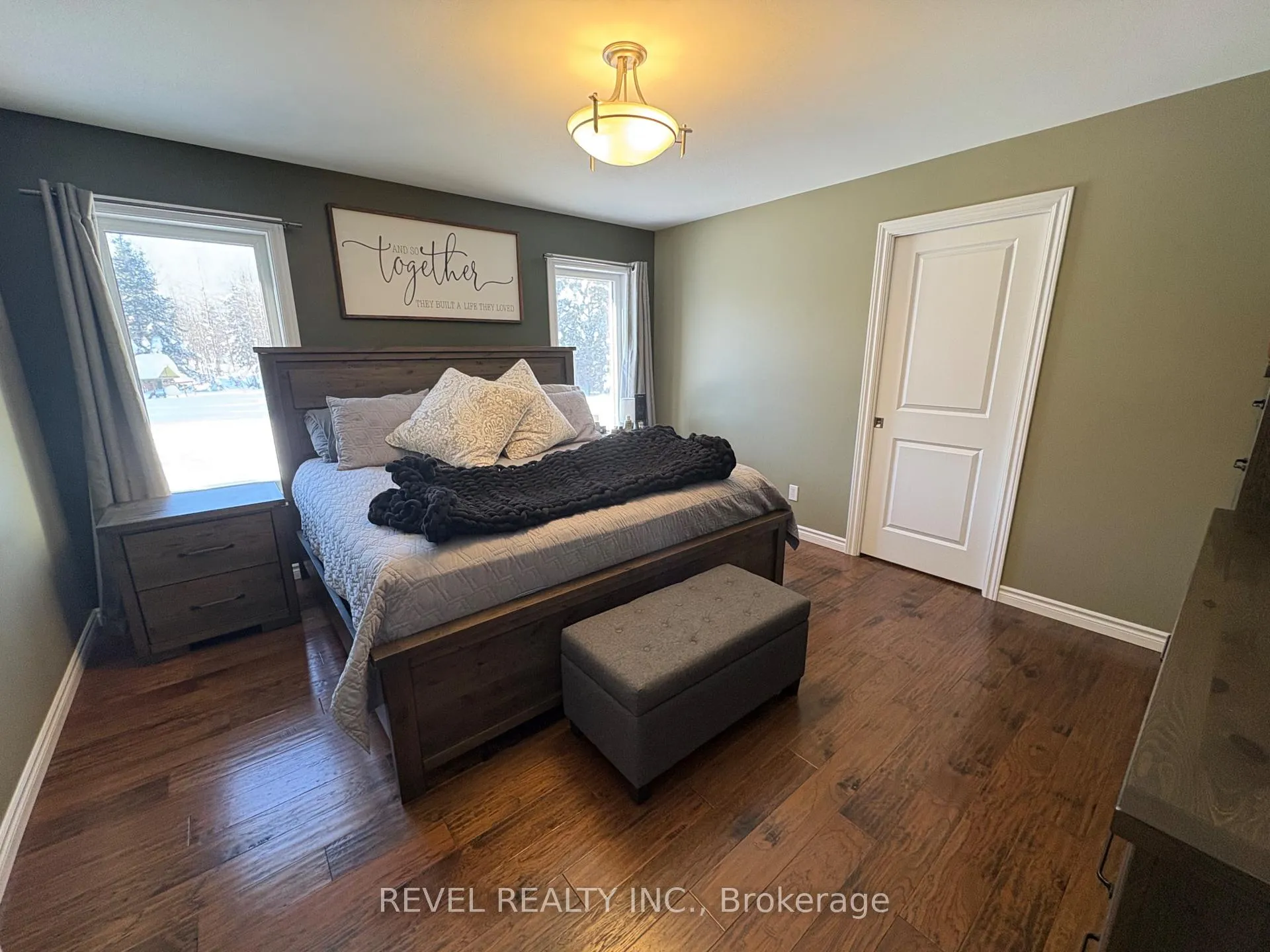 Photo 15 of 117 Wilson Road, Cochrane — HOMEH