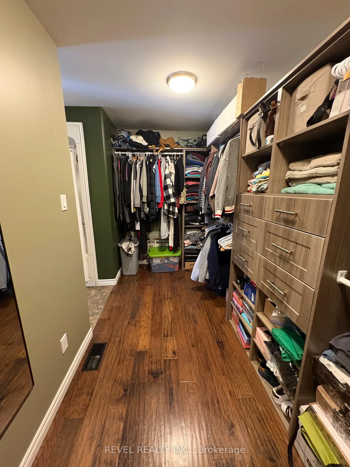 Photo 21 of 117 Wilson Road, Cochrane — HOMEH