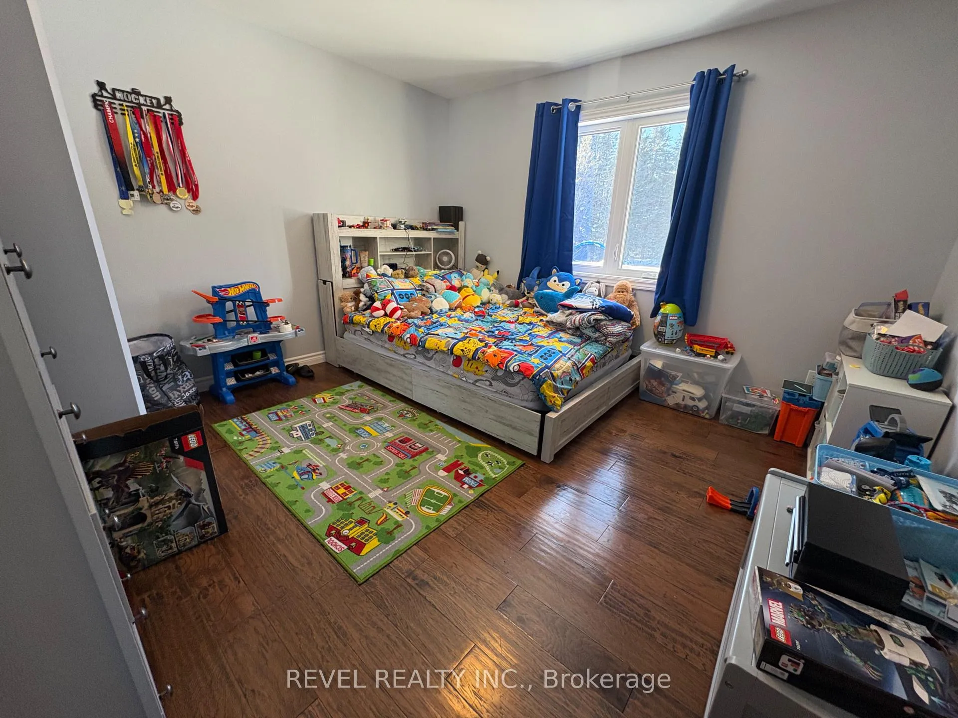 Photo 26 of 117 Wilson Road, Cochrane — HOMEH