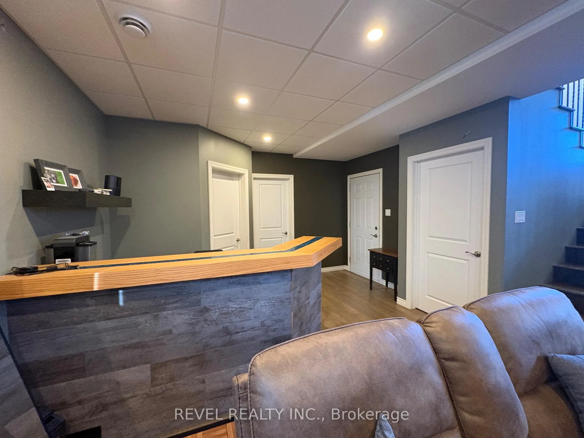 Photo 35 of 117 Wilson Road, Cochrane — HOMEH