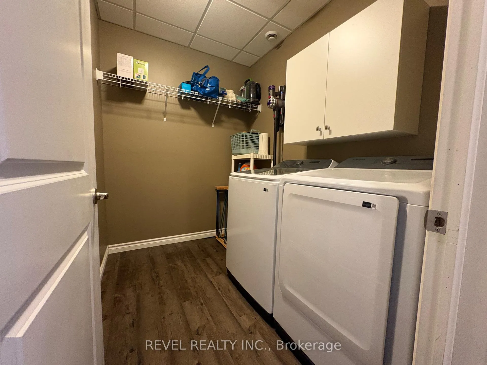 Photo 40 of 117 Wilson Road, Cochrane — HOMEH