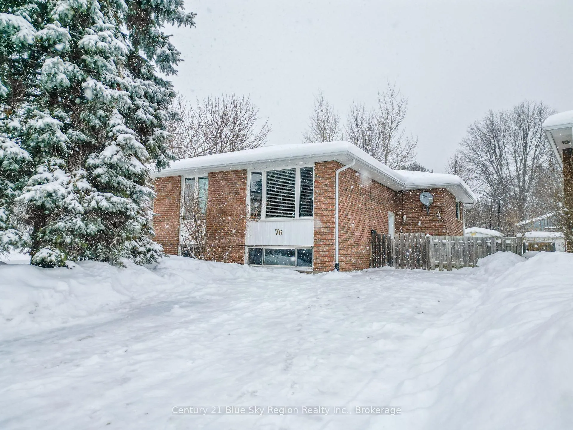 Photo 1 of 76 Prince Edward Drive, North Bay, Ferris — HOMEH