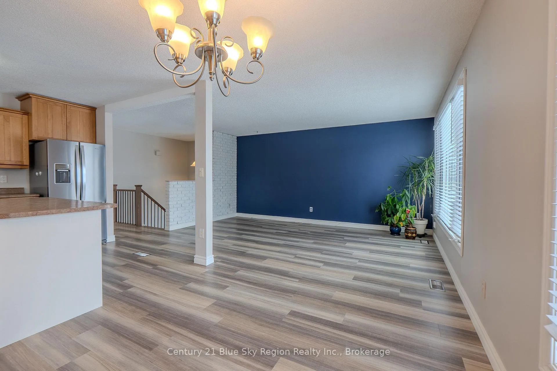 Photo 9 of 76 Prince Edward Drive, North Bay, Ferris — HOMEH