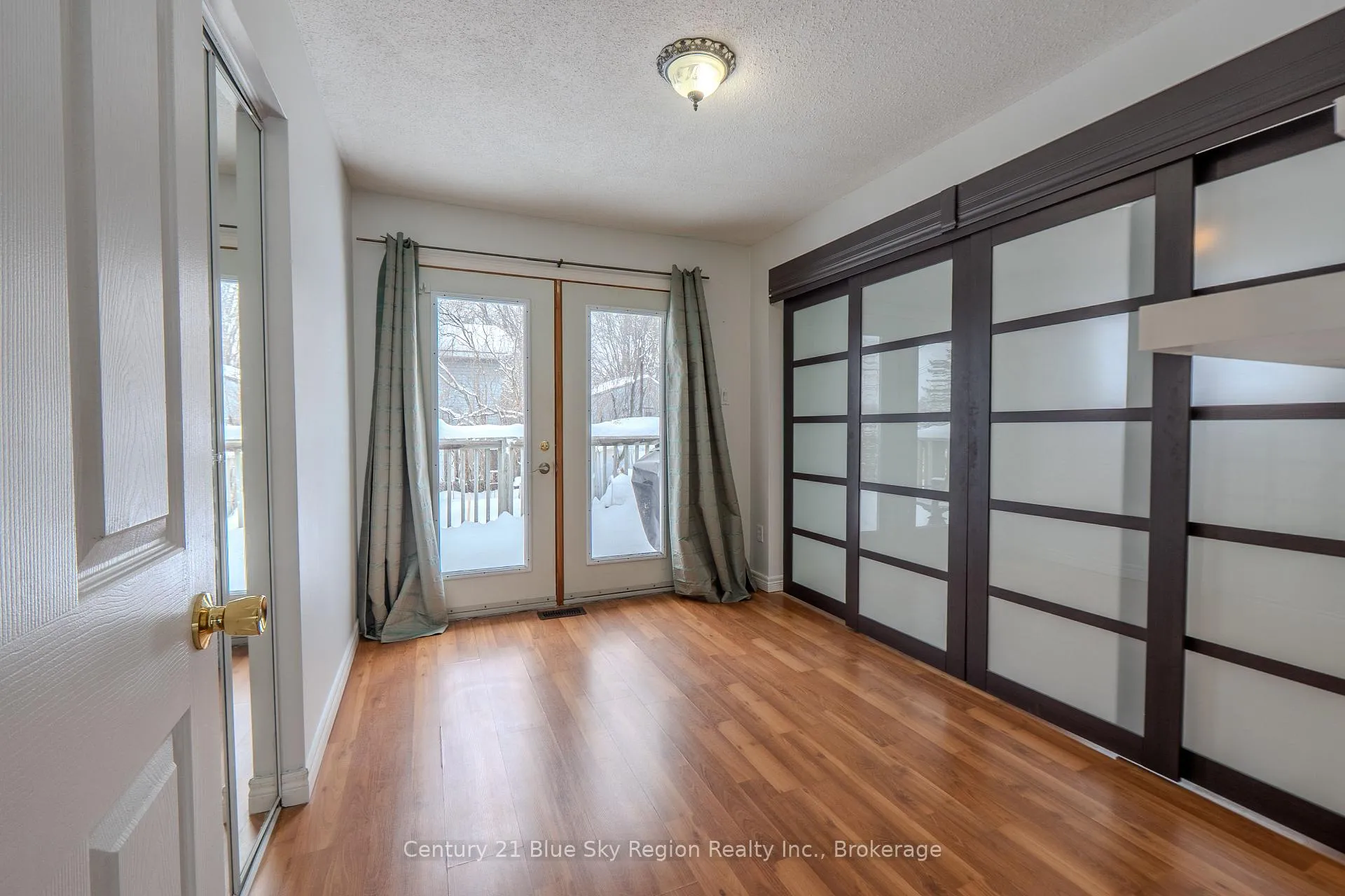 Photo 12 of 76 Prince Edward Drive, North Bay, Ferris — HOMEH