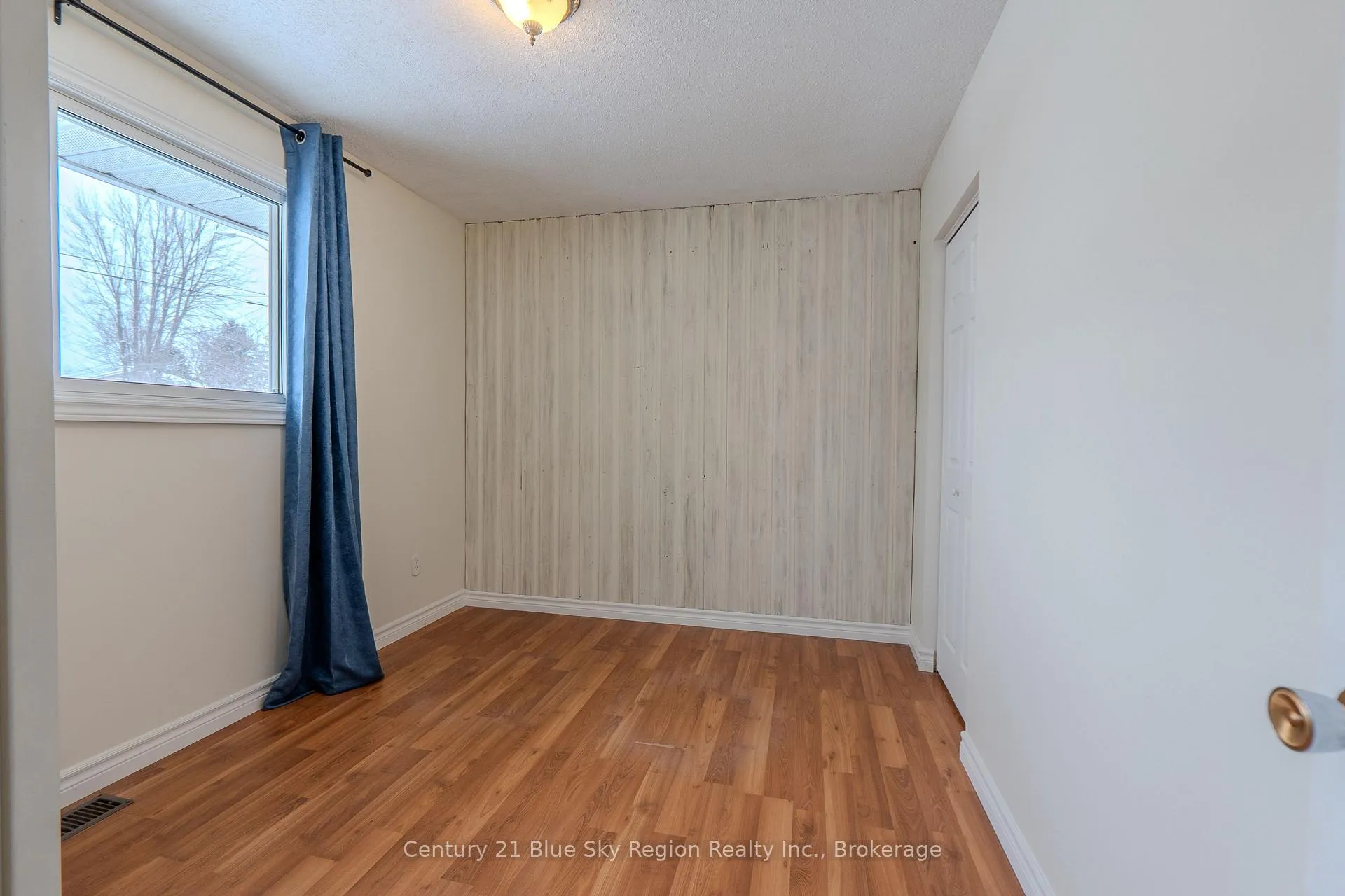 Photo 17 of 76 Prince Edward Drive, North Bay, Ferris — HOMEH