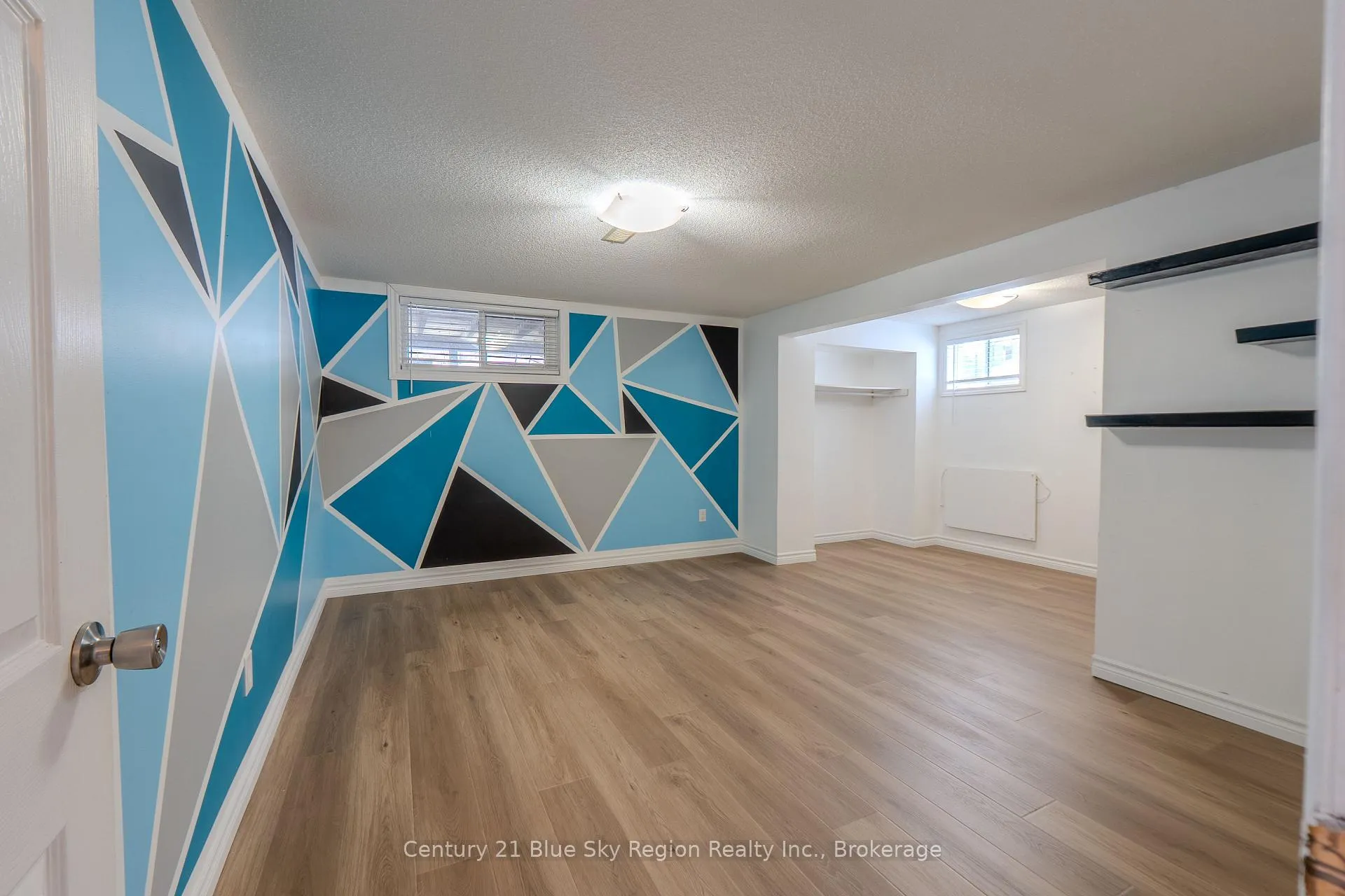 Photo 21 of 76 Prince Edward Drive, North Bay, Ferris — HOMEH