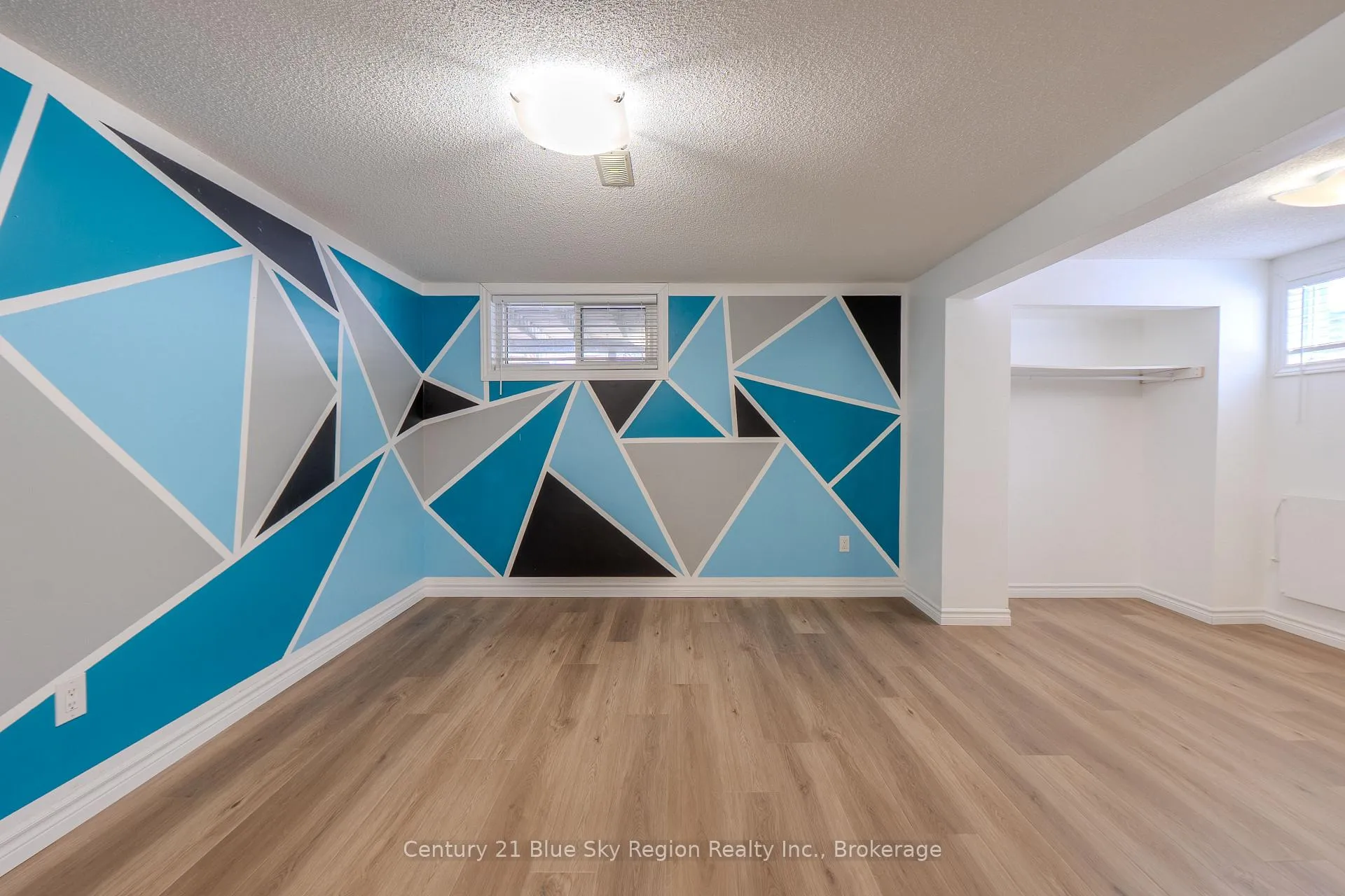 Photo 22 of 76 Prince Edward Drive, North Bay, Ferris — HOMEH
