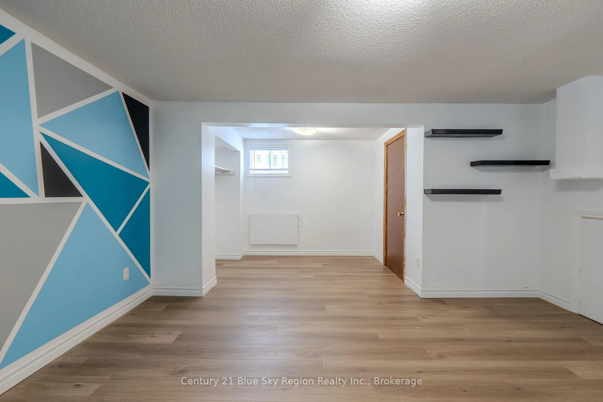 Photo 24 of 76 Prince Edward Drive, North Bay, Ferris — HOMEH