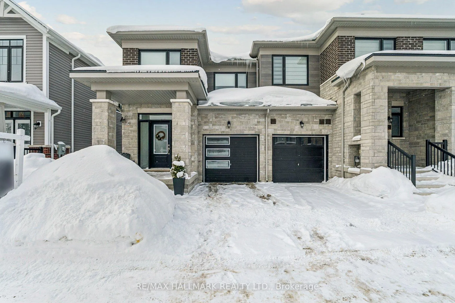 Photo 4 of 13 Tamworth Terrace, Barrie, Rural Barrie Southeast — HOMEH