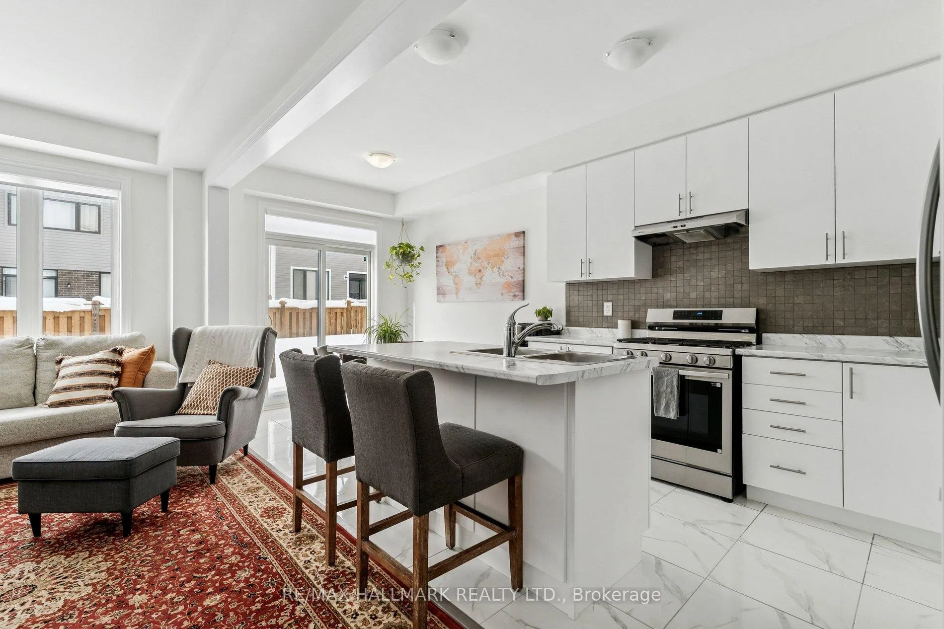 Photo 10 of 13 Tamworth Terrace, Barrie, Rural Barrie Southeast — HOMEH