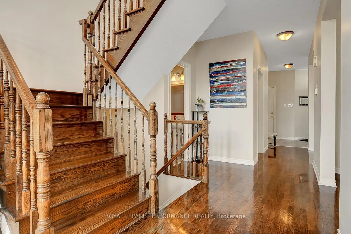 Photo 7 of 1019 Valin Street, Ottawa, Fallingbrook/Gardenway South — HOMEH