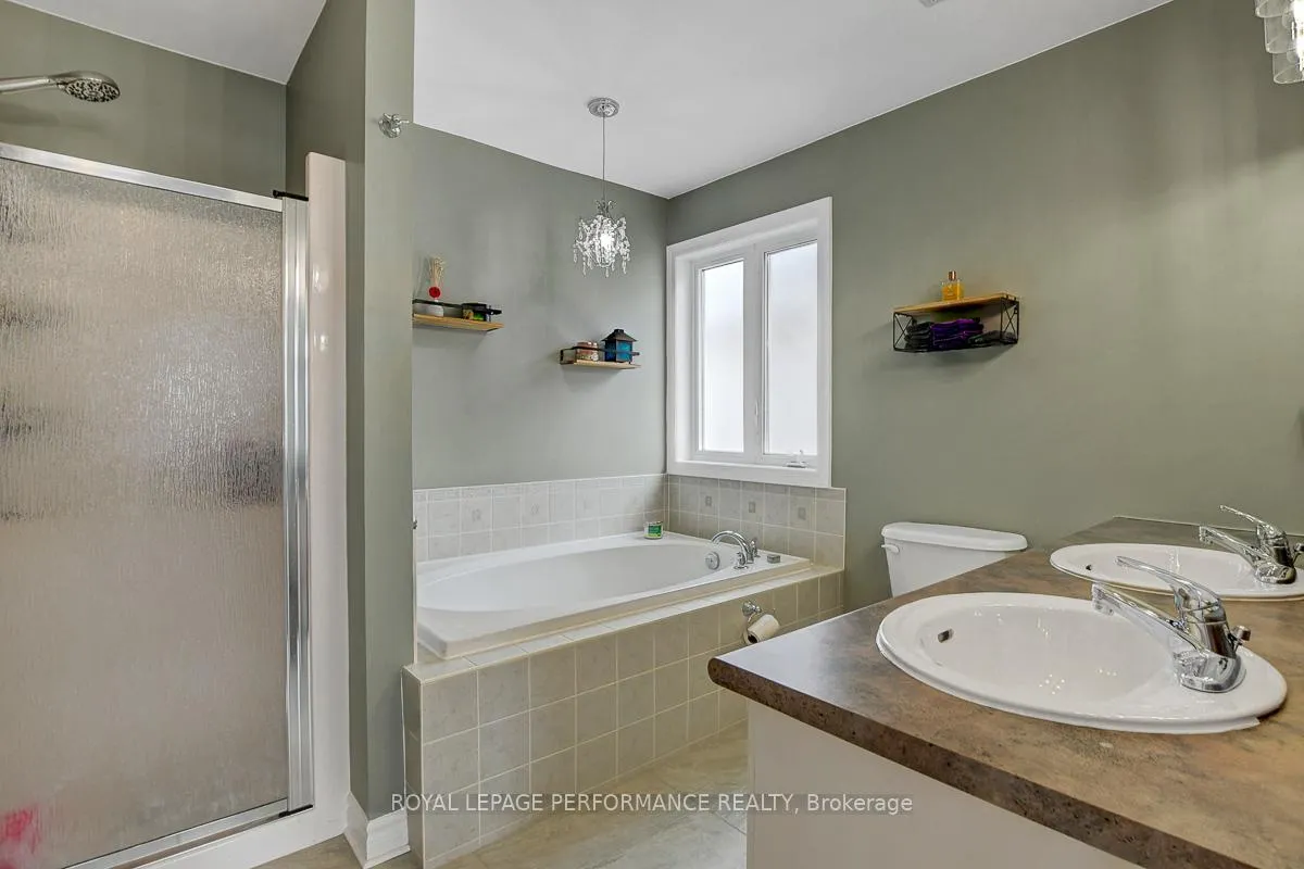 Photo 16 of 1019 Valin Street, Ottawa, Fallingbrook/Gardenway South — HOMEH