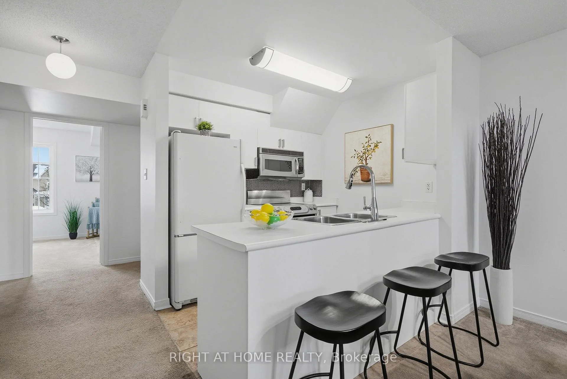 Photo 14 of Unit 3, 10 Petra Way, Whitby, Pringle Creek — HOMEH