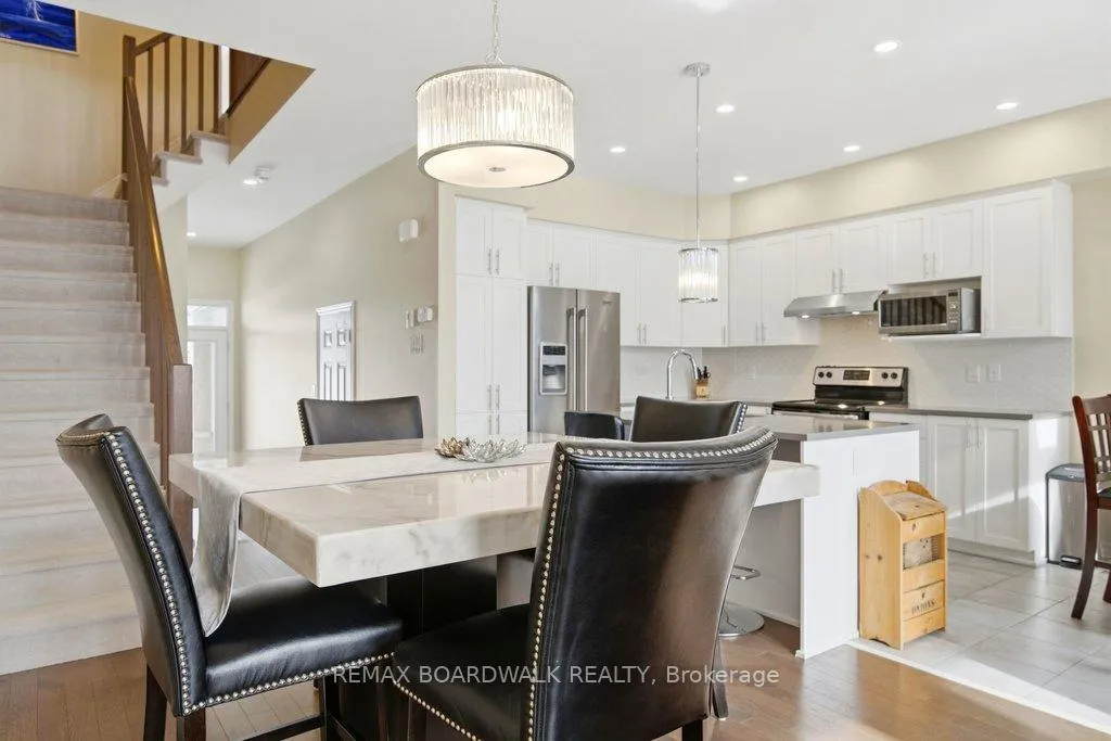 Photo 11 of 306 Rainrock Crescent, Ottawa, Mer Bleue/Bradley Estates/Anderson Park — HOMEH