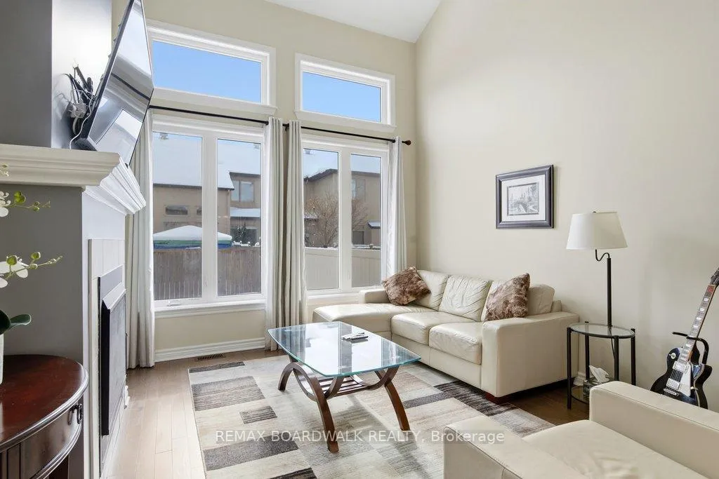 Photo 13 of 306 Rainrock Crescent, Ottawa, Mer Bleue/Bradley Estates/Anderson Park — HOMEH