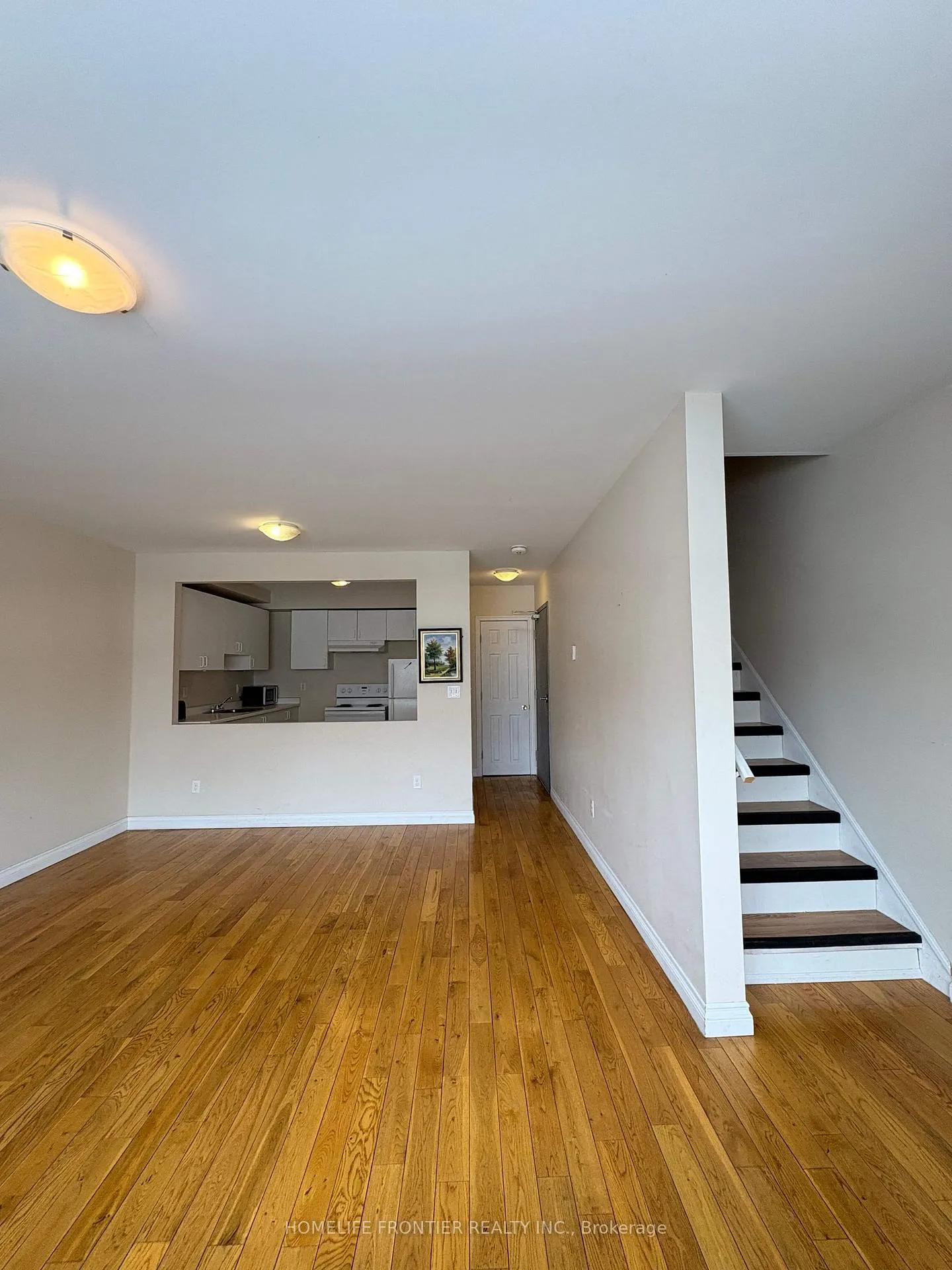 Photo 4 of Unit 971A_2F, 971 Eglinton Avenue, Toronto, Forest Hill North — HOMEH