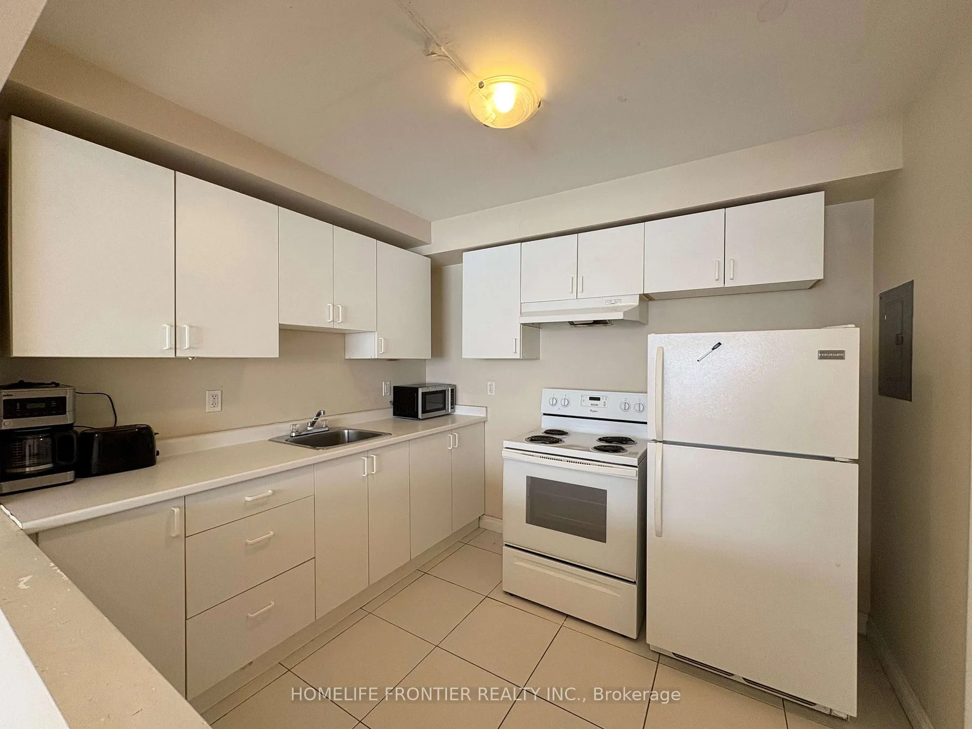 Photo 6 of Unit 971A_2F, 971 Eglinton Avenue, Toronto, Forest Hill North — HOMEH