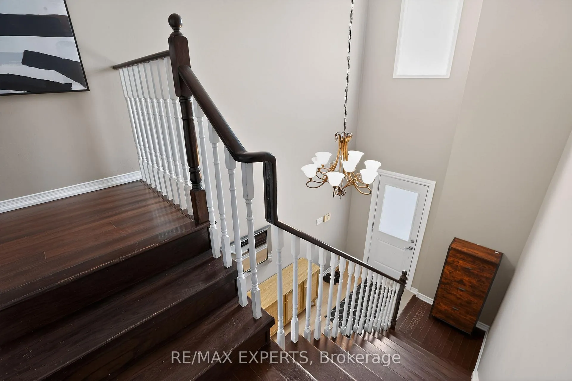 Photo 17 of 19 Cassia Crescent, Vaughan, Maple — HOMEH