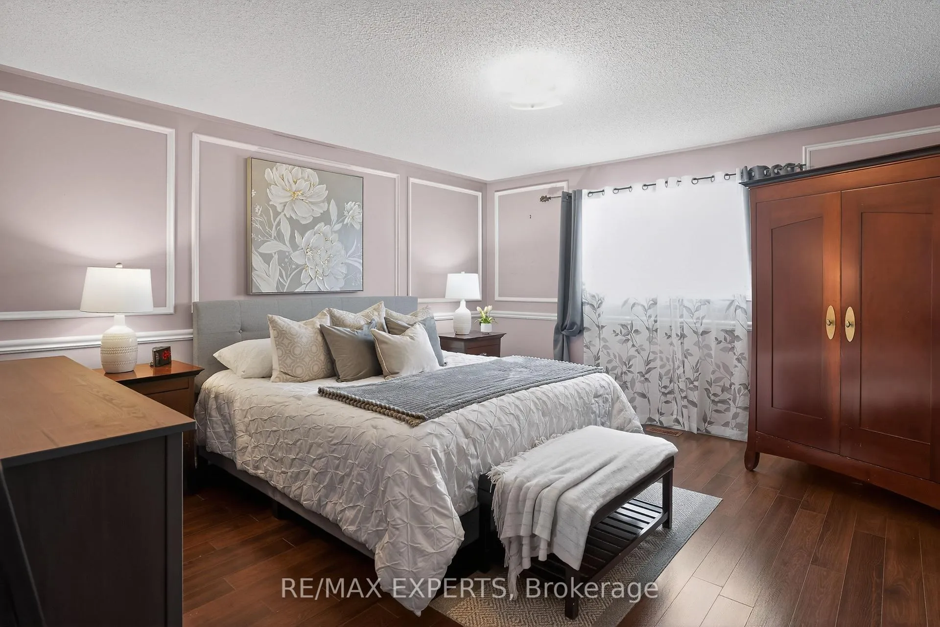 Photo 23 of 19 Cassia Crescent, Vaughan, Maple — HOMEH