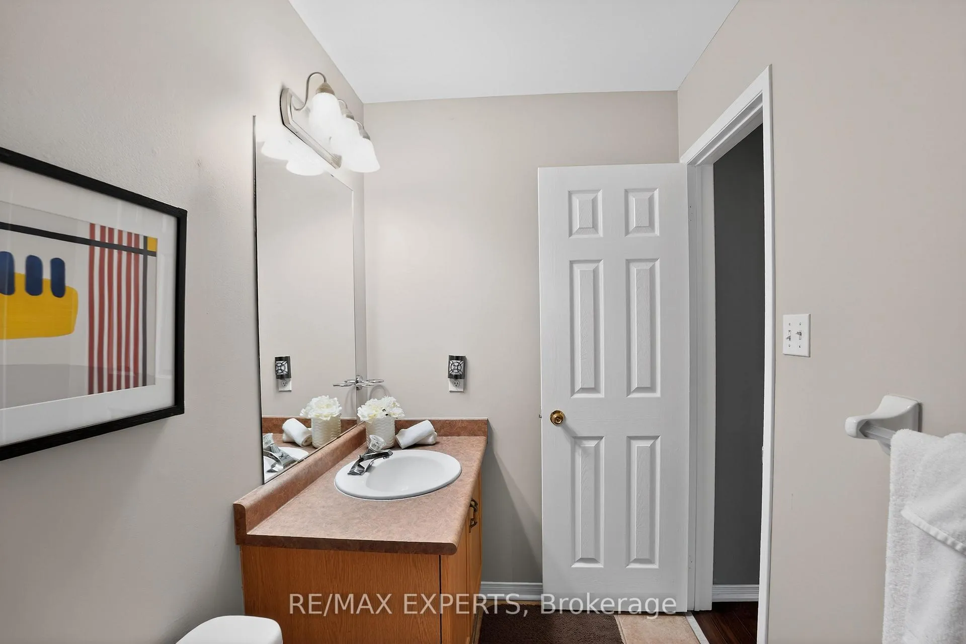 Photo 28 of 19 Cassia Crescent, Vaughan, Maple — HOMEH