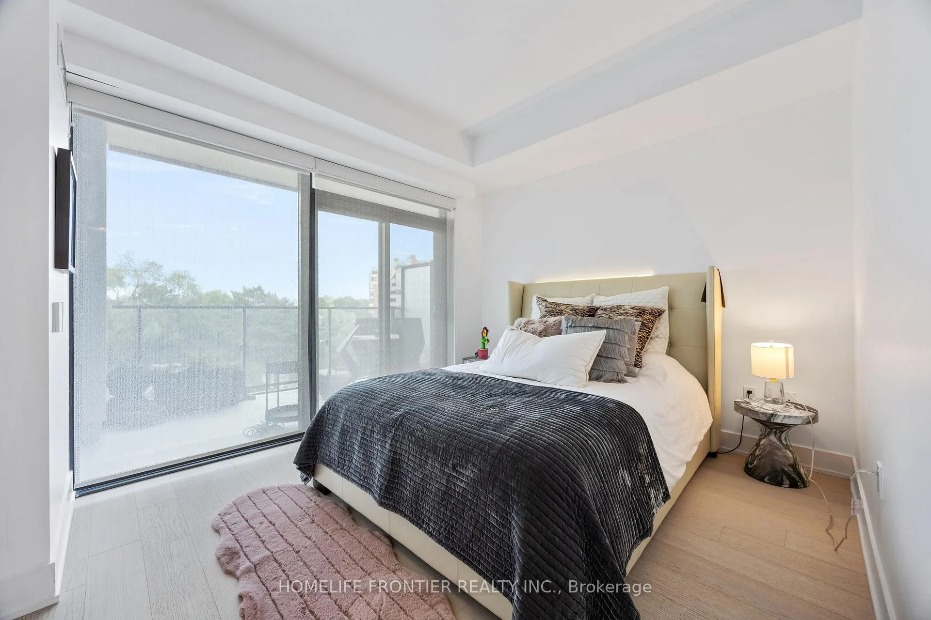Photo 6 of Unit 401, 6 Jackes Avenue, Toronto, Rosedale-Moore Park — HOMEH