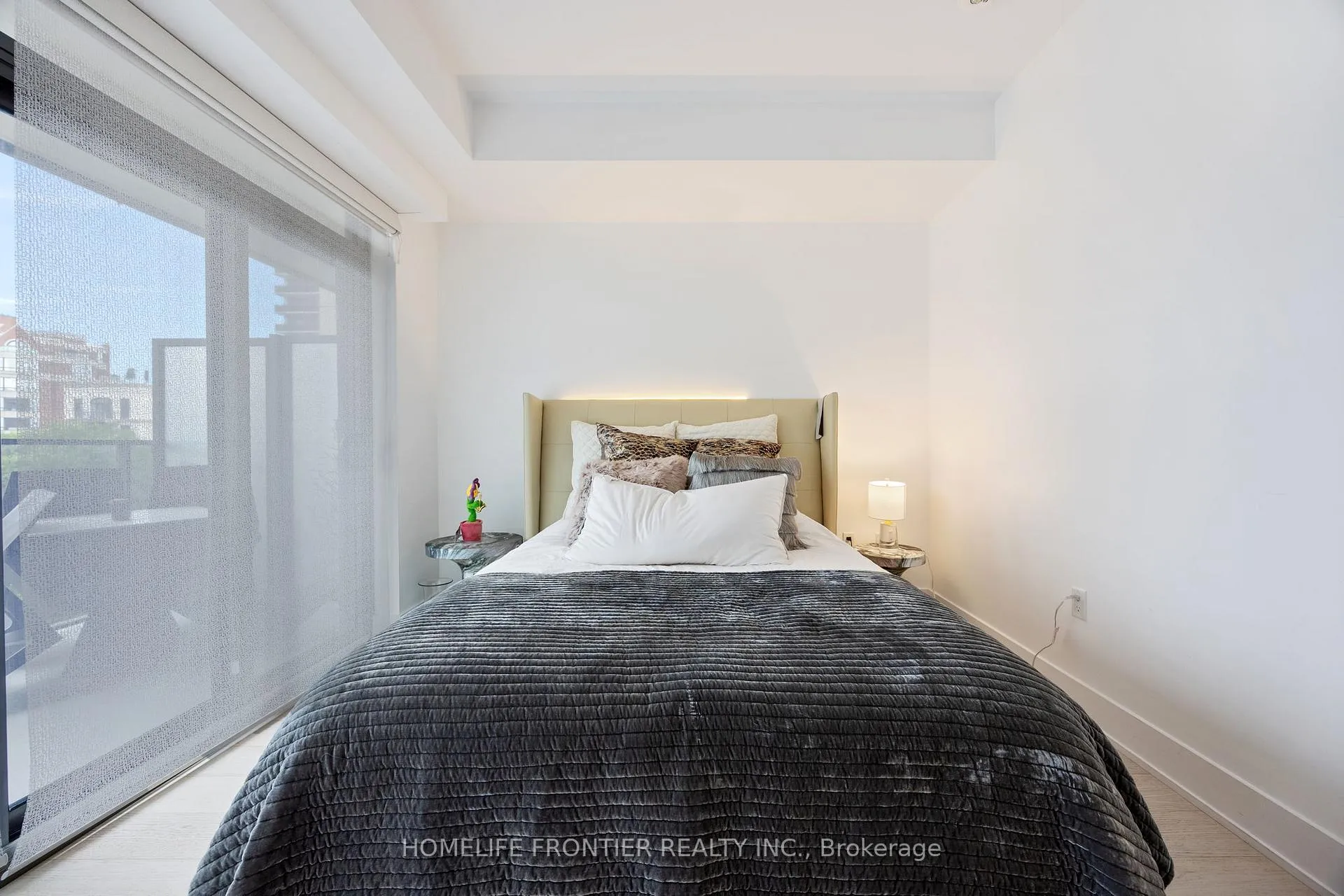 Photo 7 of Unit 401, 6 Jackes Avenue, Toronto, Rosedale-Moore Park — HOMEH