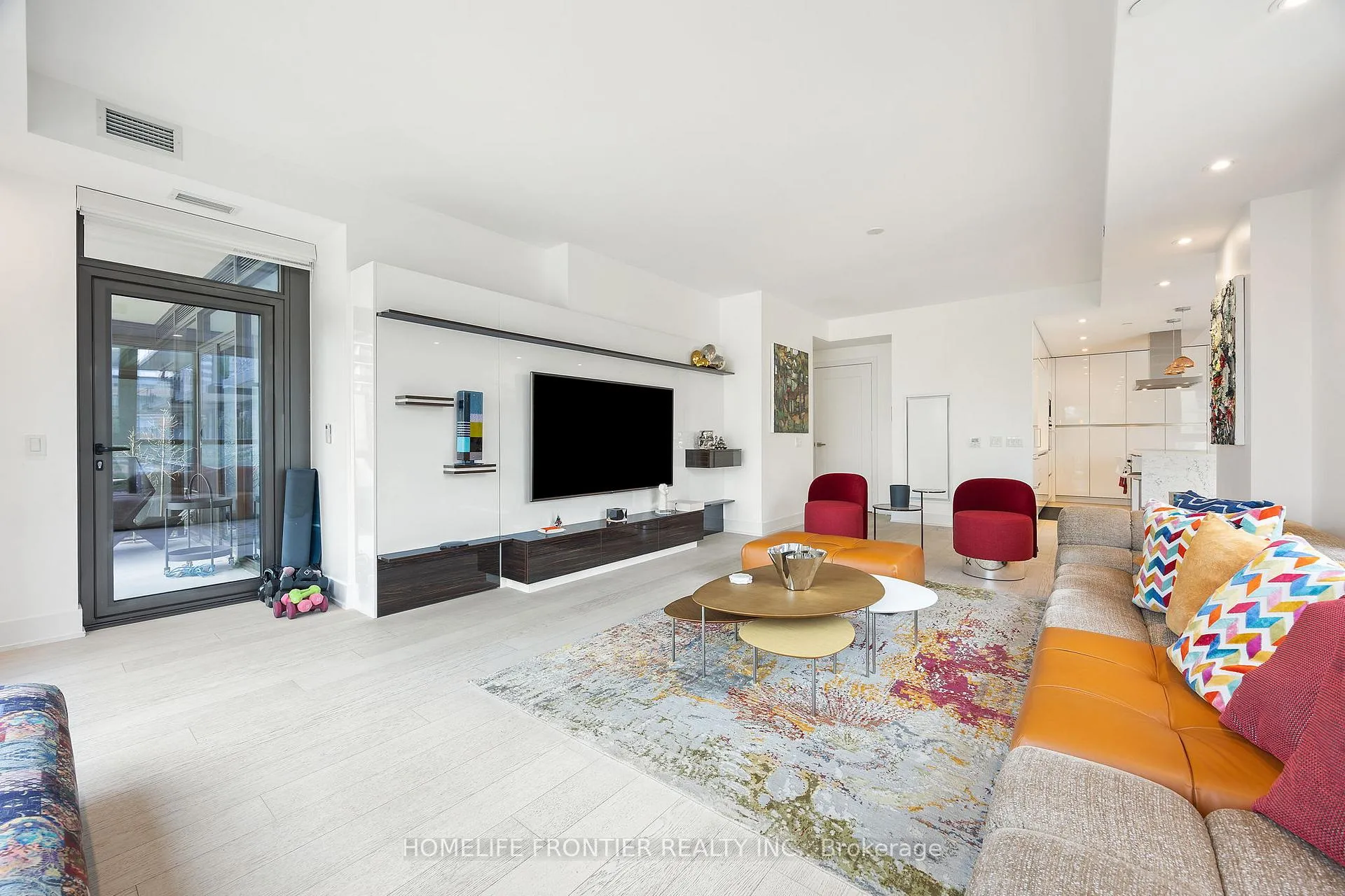 Photo 12 of Unit 401, 6 Jackes Avenue, Toronto, Rosedale-Moore Park — HOMEH