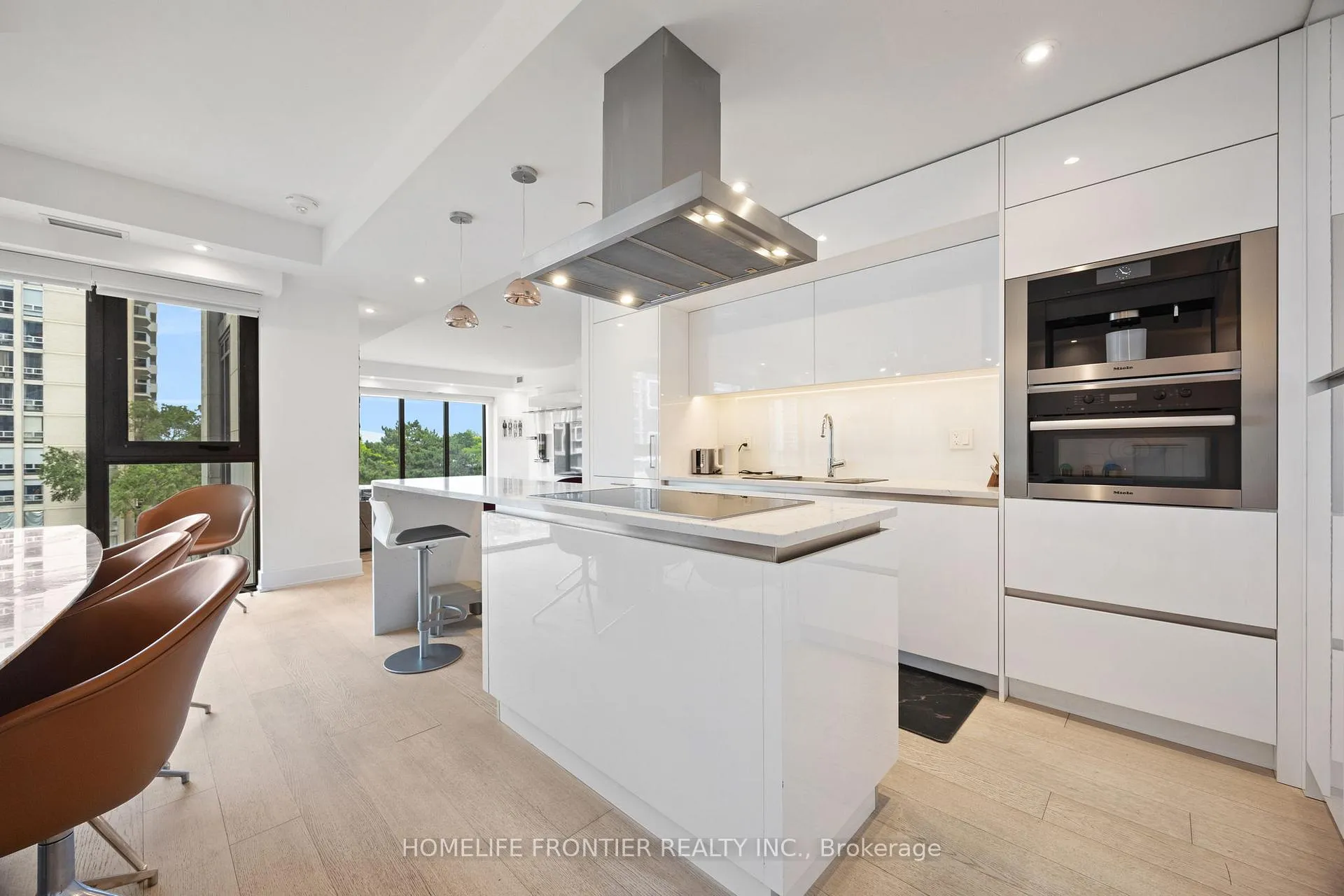 Photo 19 of Unit 401, 6 Jackes Avenue, Toronto, Rosedale-Moore Park — HOMEH