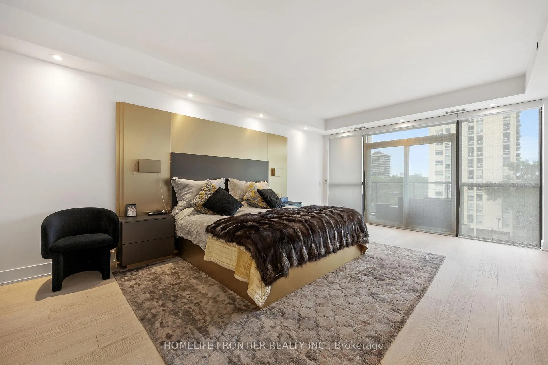 Photo 29 of Unit 401, 6 Jackes Avenue, Toronto, Rosedale-Moore Park — HOMEH