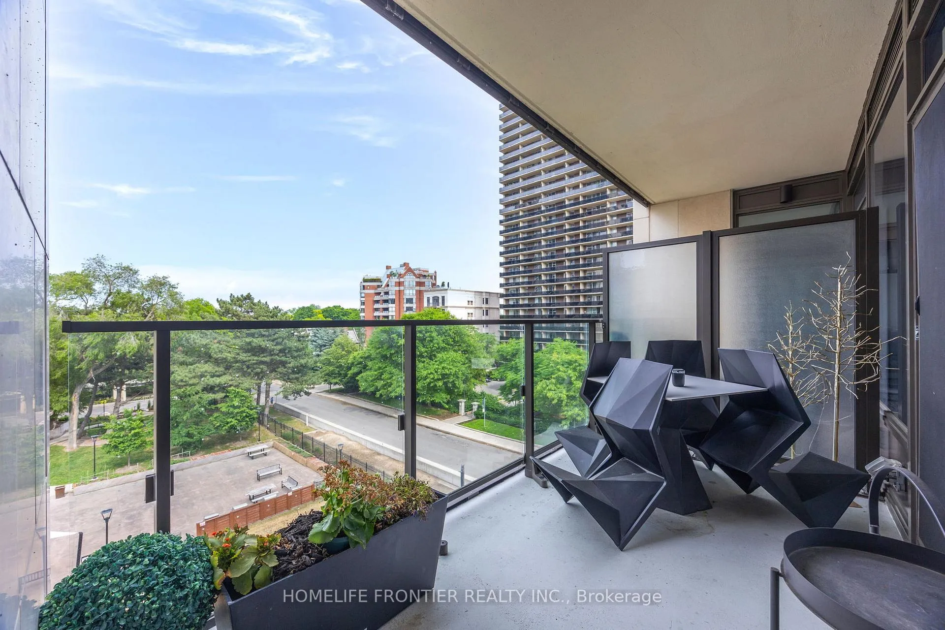 Photo 37 of Unit 401, 6 Jackes Avenue, Toronto, Rosedale-Moore Park — HOMEH
