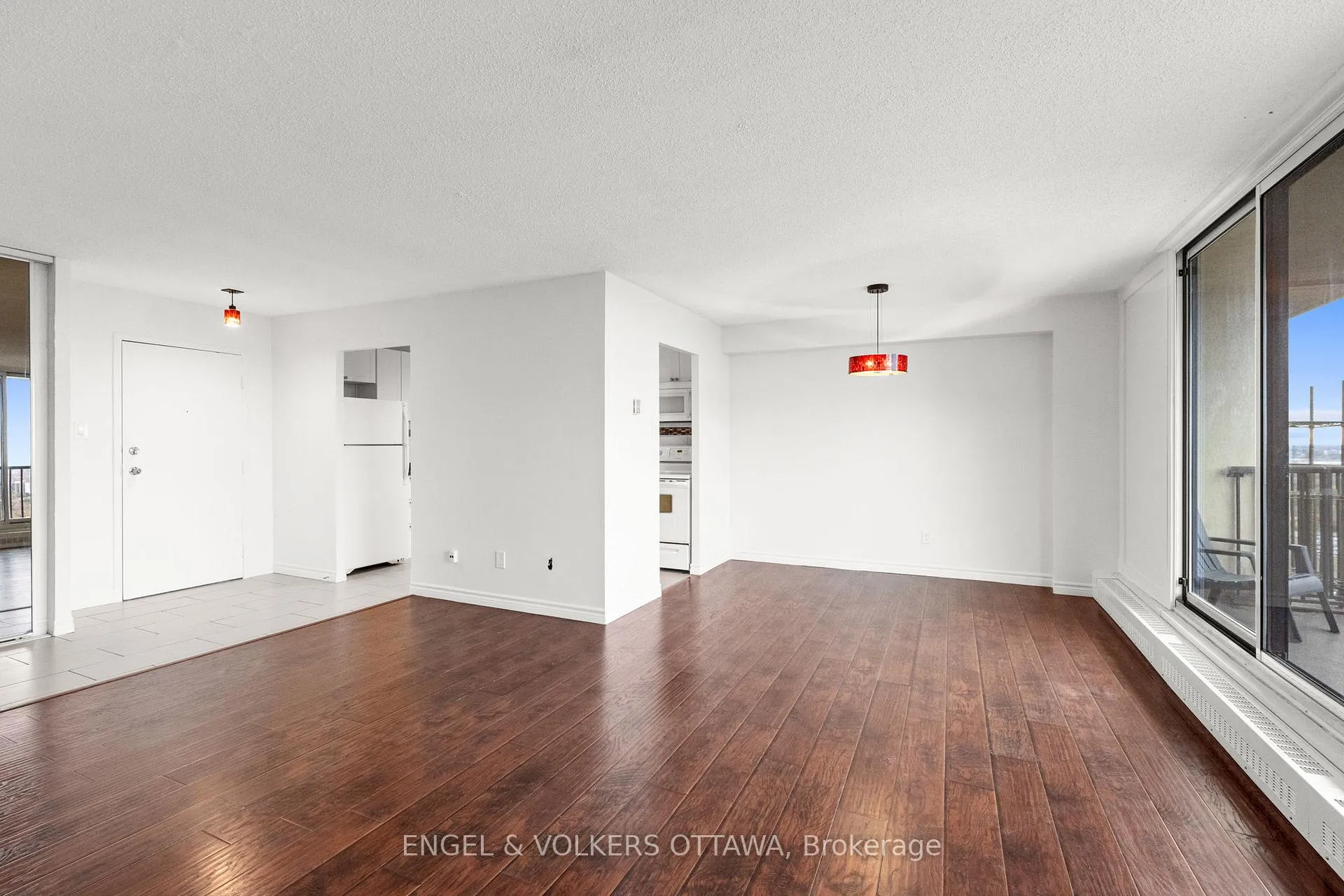 Photo 7 of Unit 2001, 665 Bathgate Drive, Ottawa, Carson Meadows — HOMEH