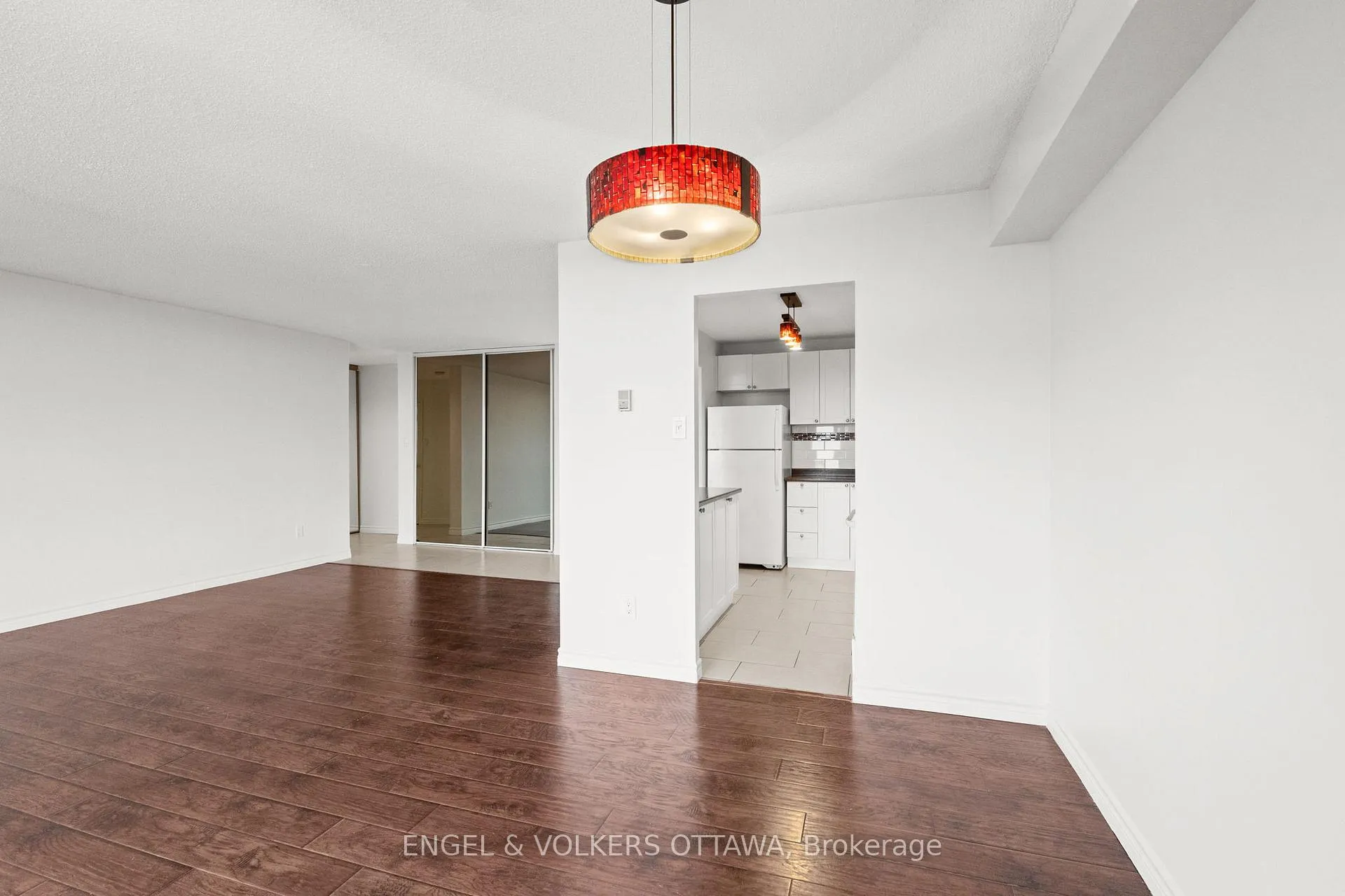 Photo 9 of Unit 2001, 665 Bathgate Drive, Ottawa, Carson Meadows — HOMEH