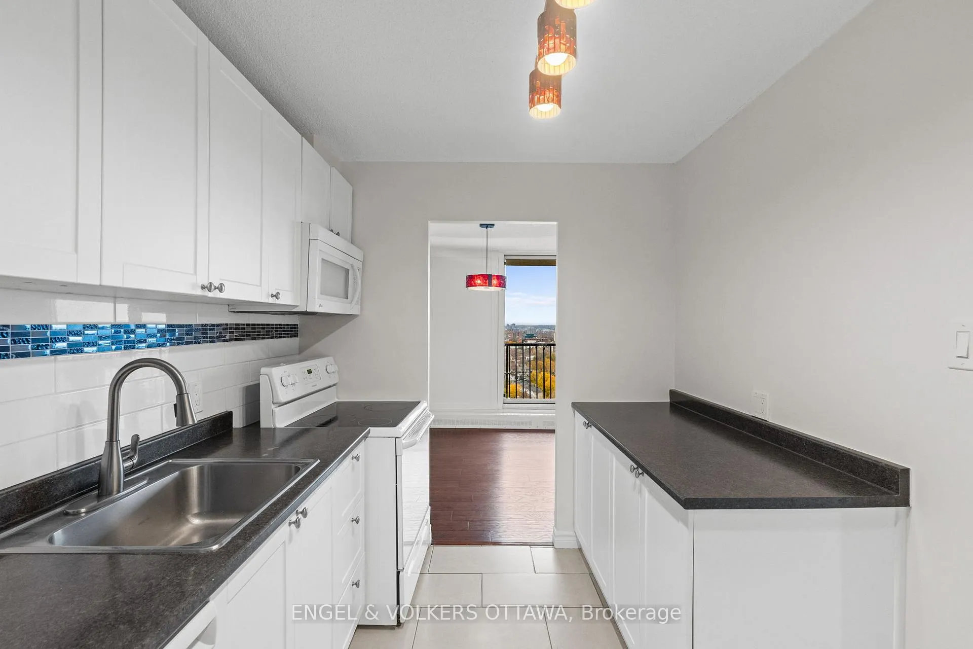 Photo 13 of Unit 2001, 665 Bathgate Drive, Ottawa, Carson Meadows — HOMEH