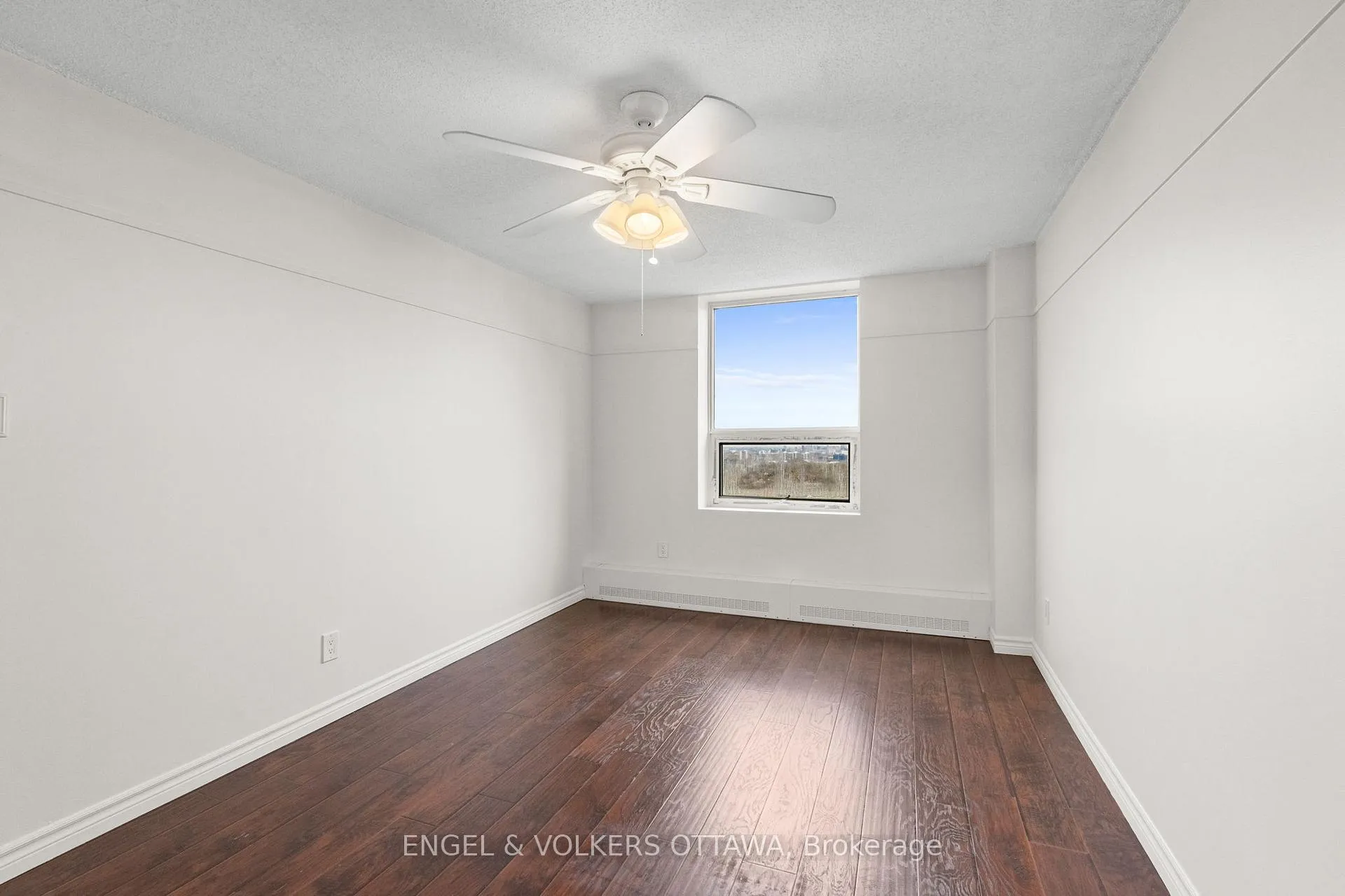 Photo 16 of Unit 2001, 665 Bathgate Drive, Ottawa, Carson Meadows — HOMEH