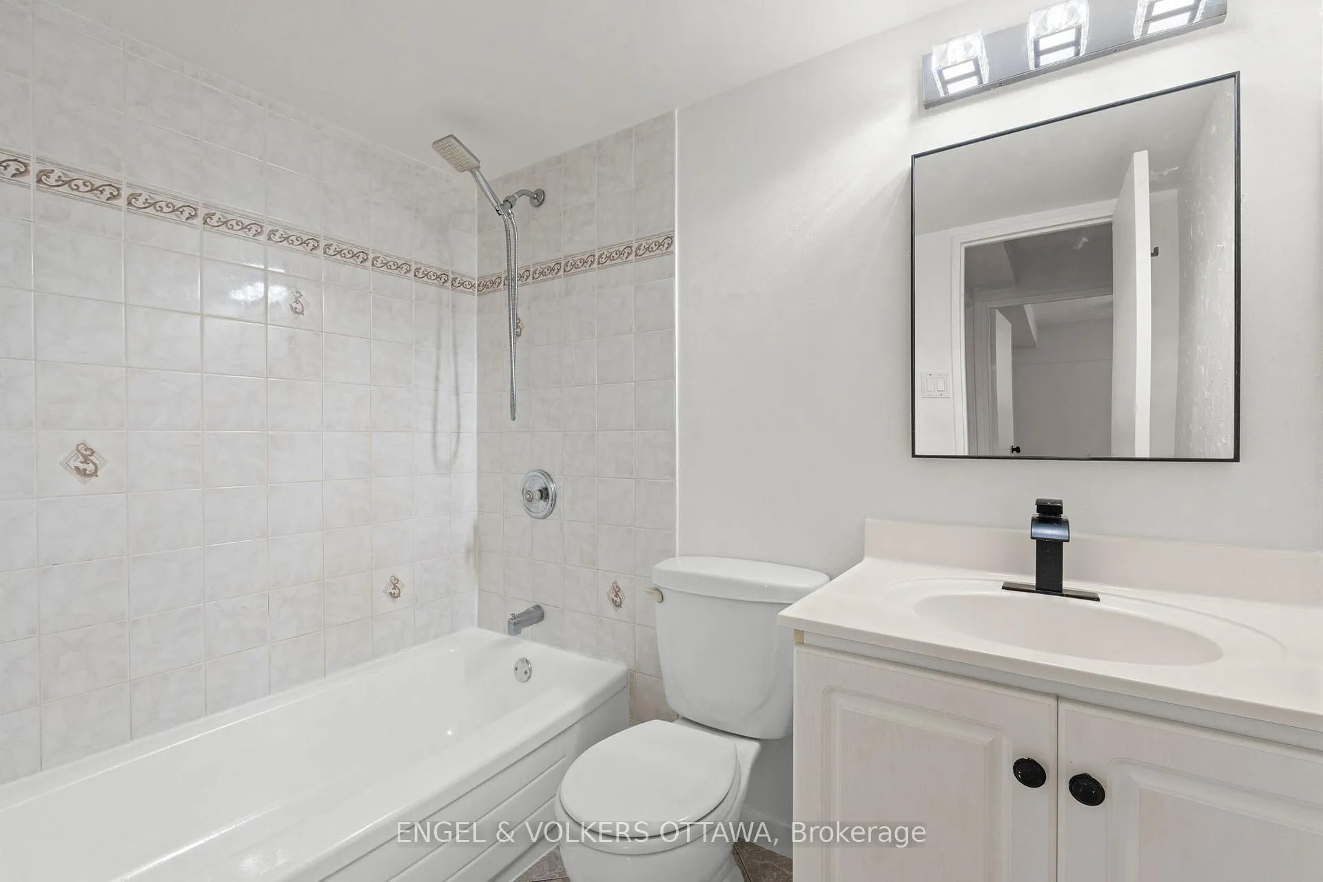 Photo 21 of Unit 2001, 665 Bathgate Drive, Ottawa, Carson Meadows — HOMEH
