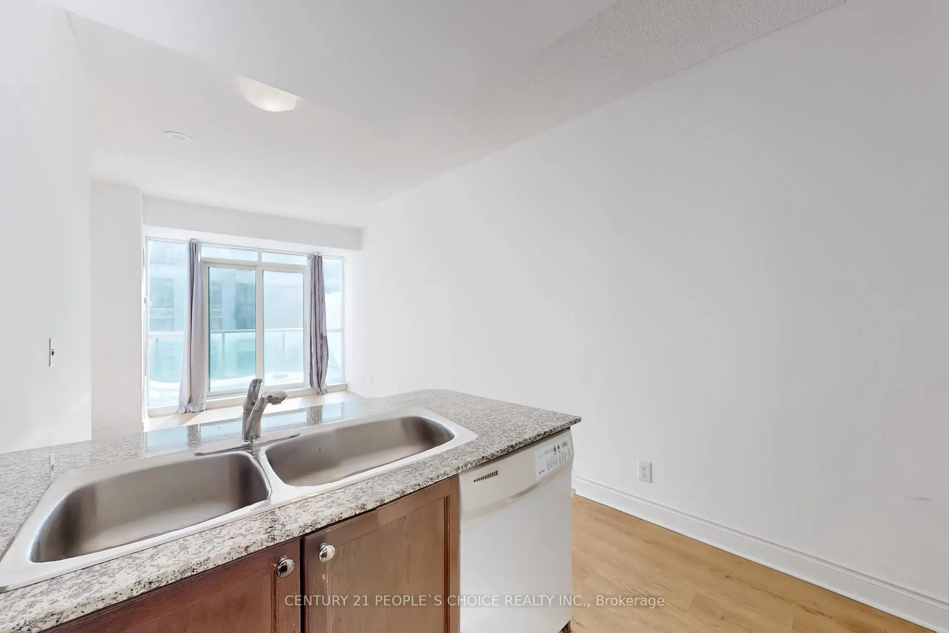 Photo 30 of Unit 905, 30 Clegg Road, Markham, Unionville — HOMEH