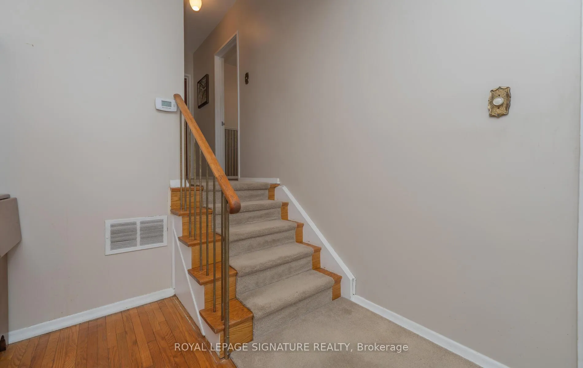 Photo 13 of 7 Mountland Drive, Scarborough, Woburn — HOMEH