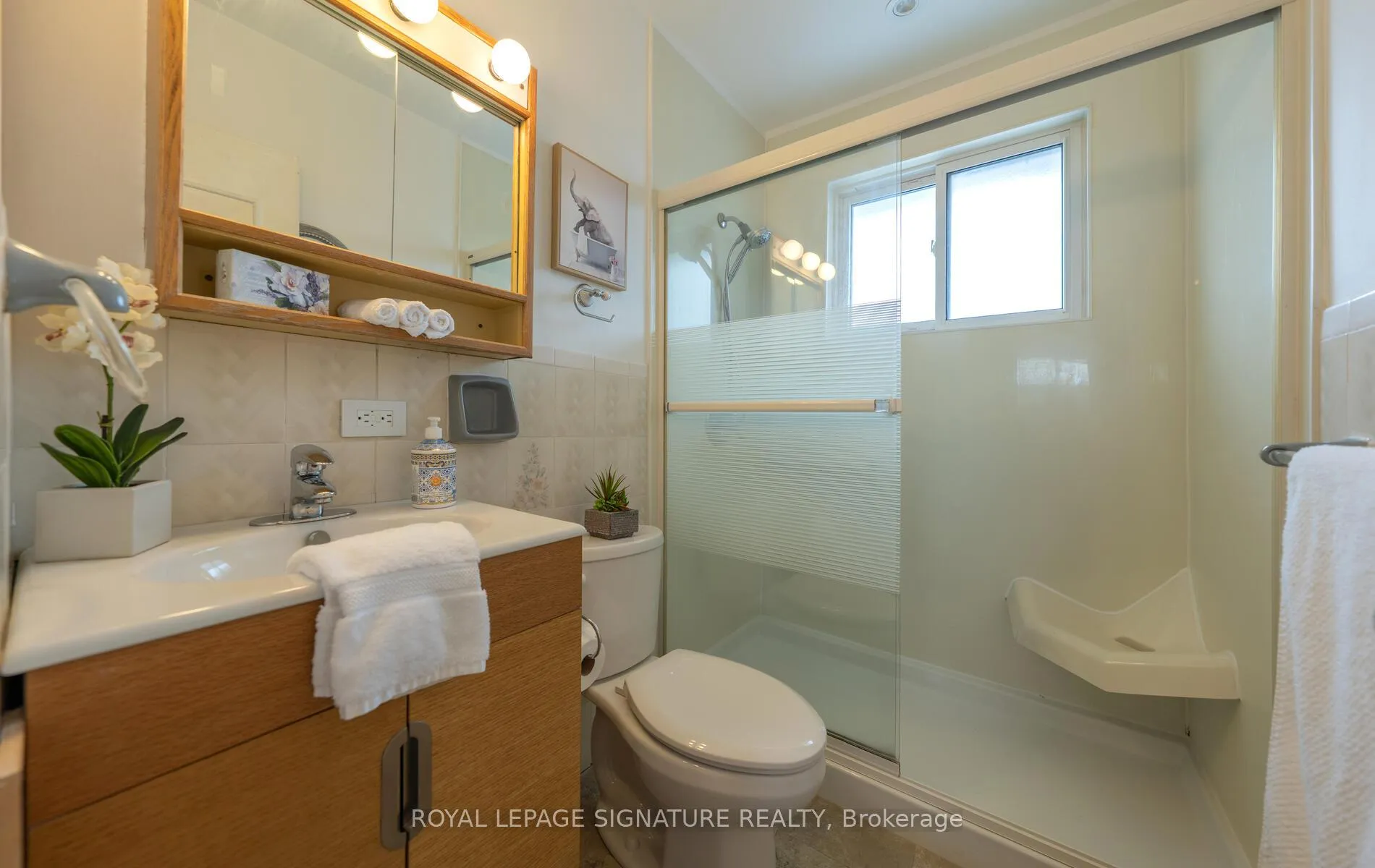 Photo 25 of 7 Mountland Drive, Scarborough, Woburn — HOMEH